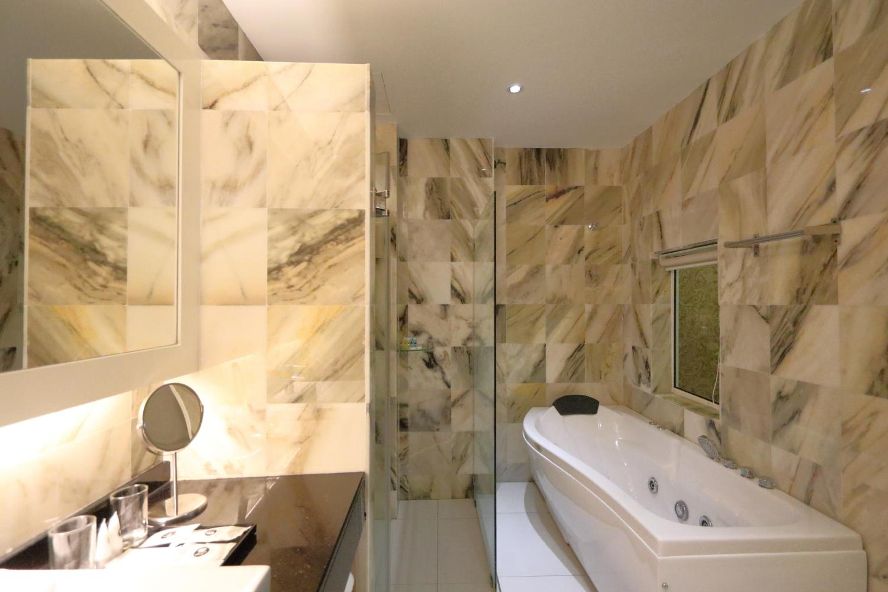Executive Suite