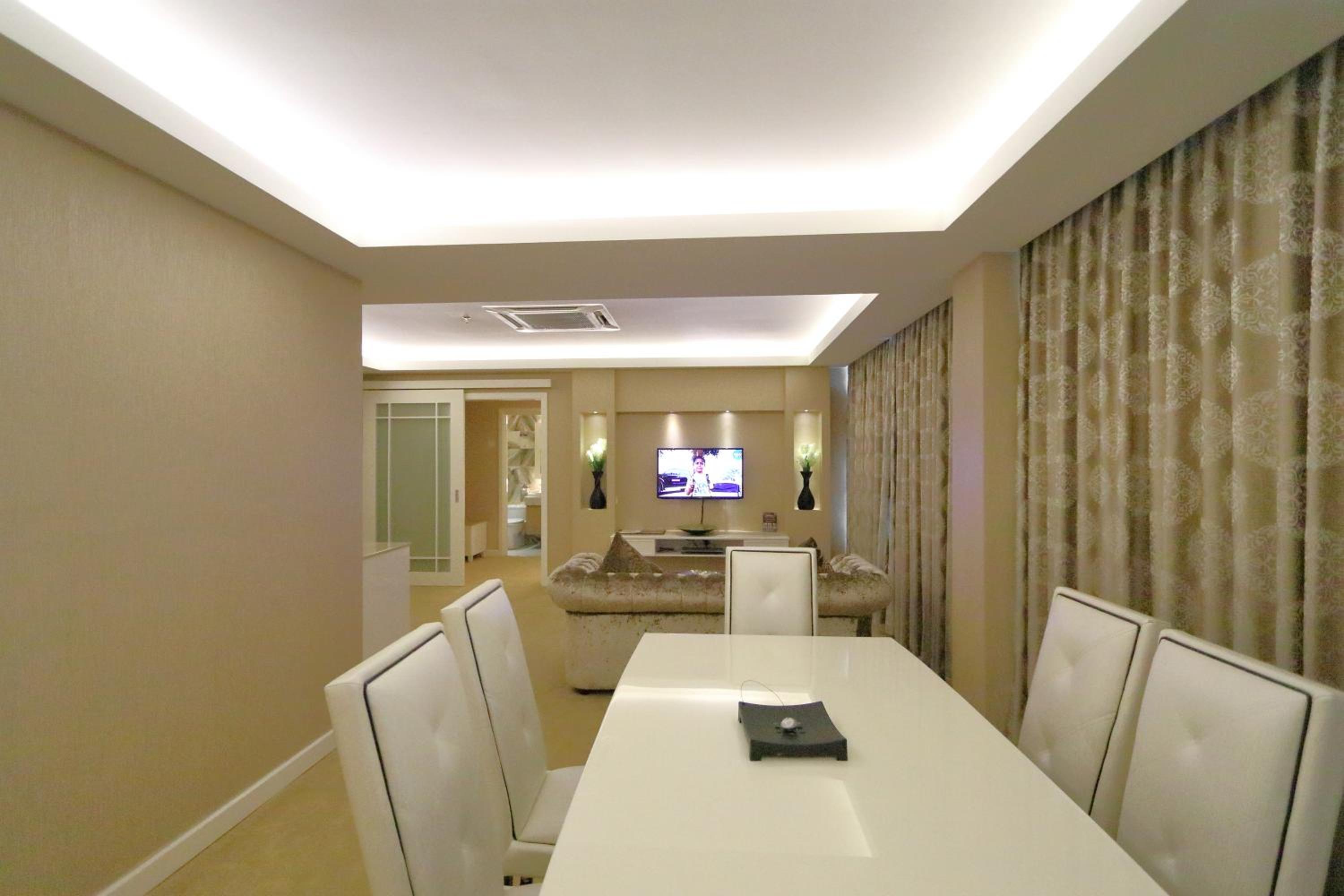 Presidential Suite photo 2