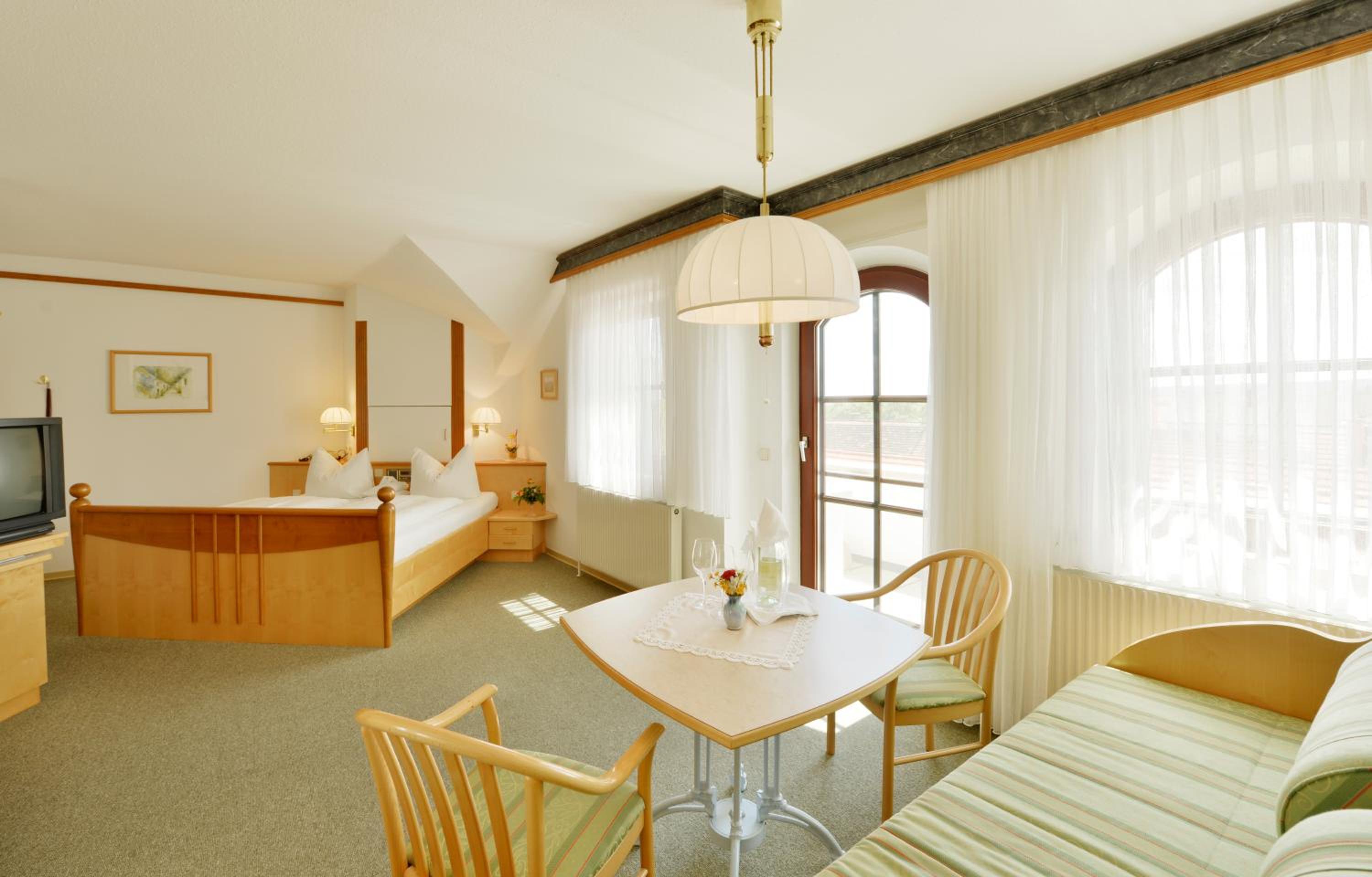 Junior Suite with Balcony photo 1