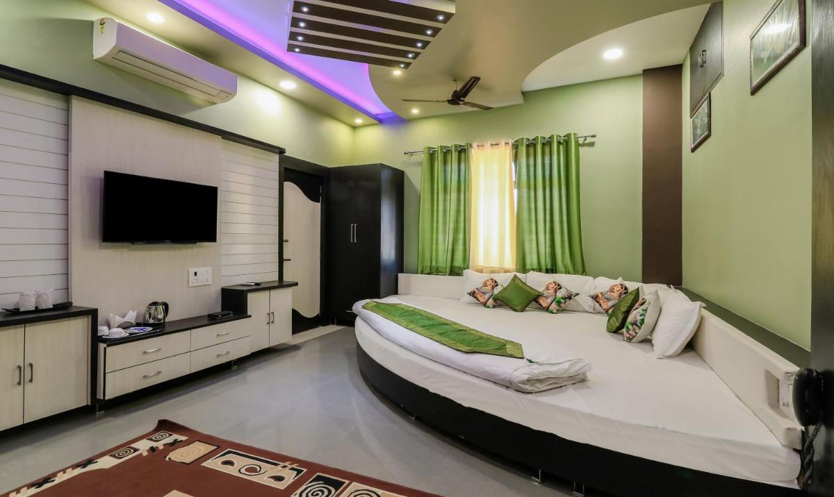 [Sanitized] Superior Double Room photo 3