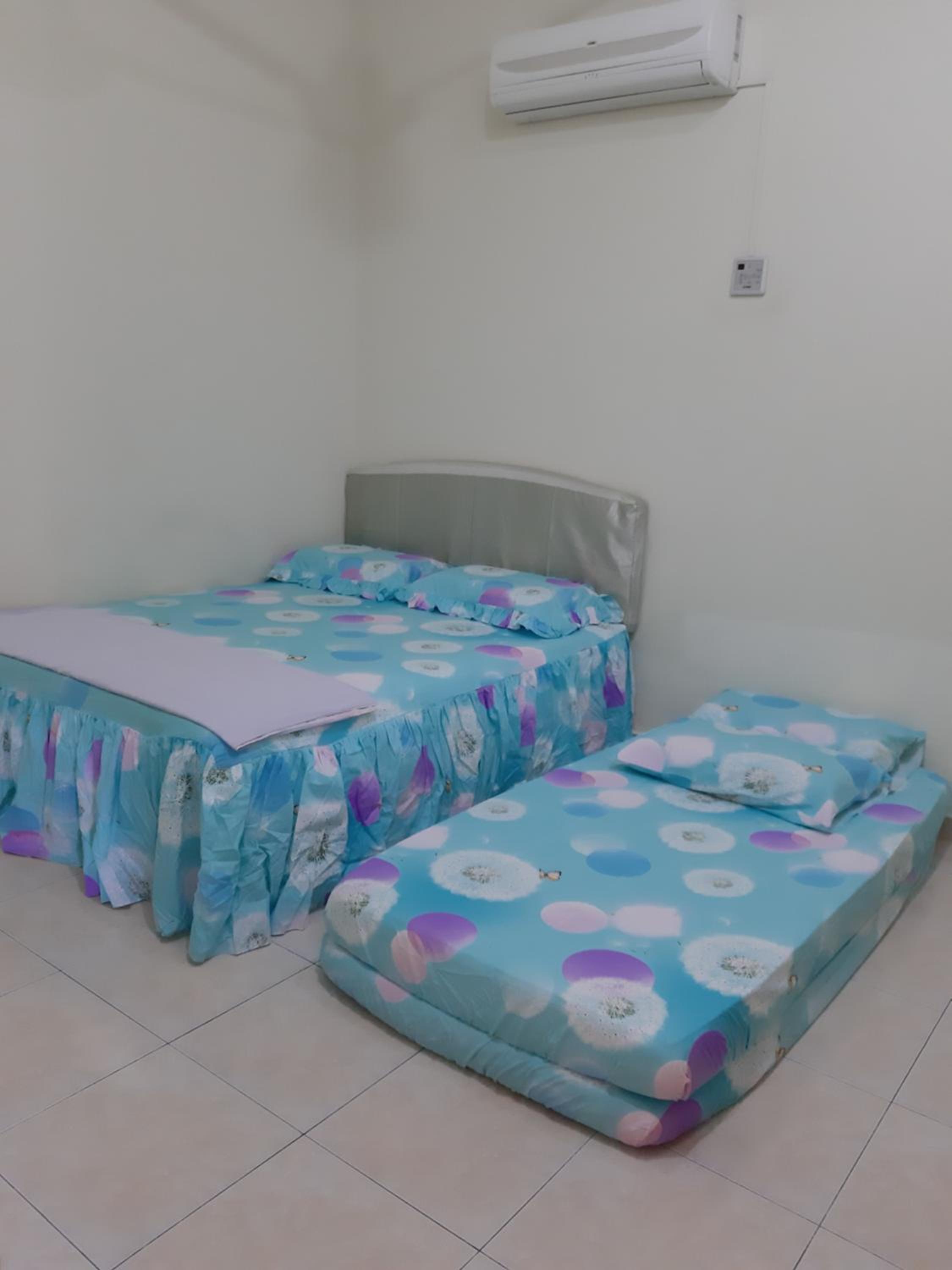 Two-Bedroom House photo 2