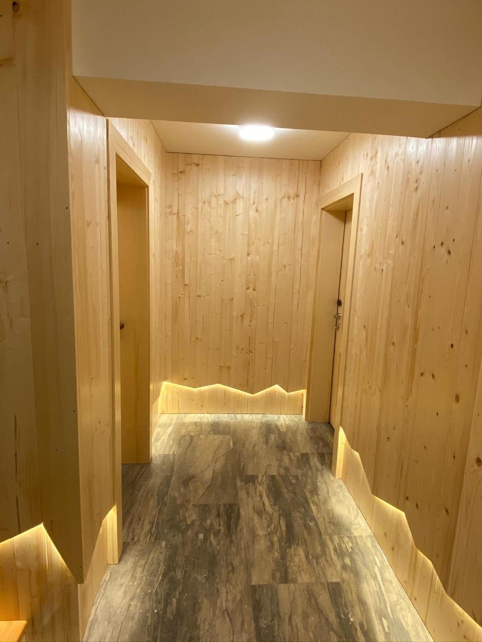 Quadruple Room - Photo 5