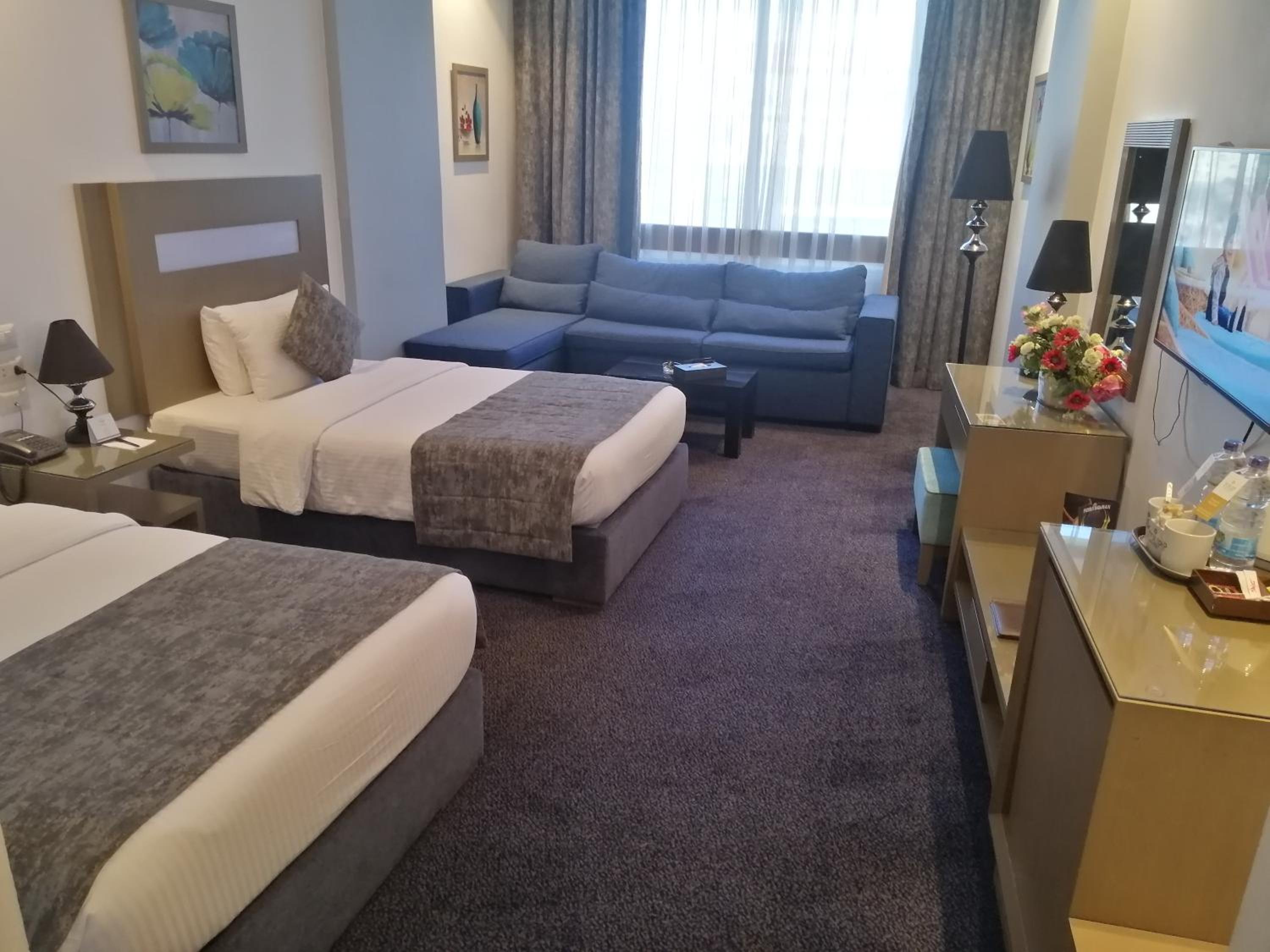 Deluxe Room (Pool View)