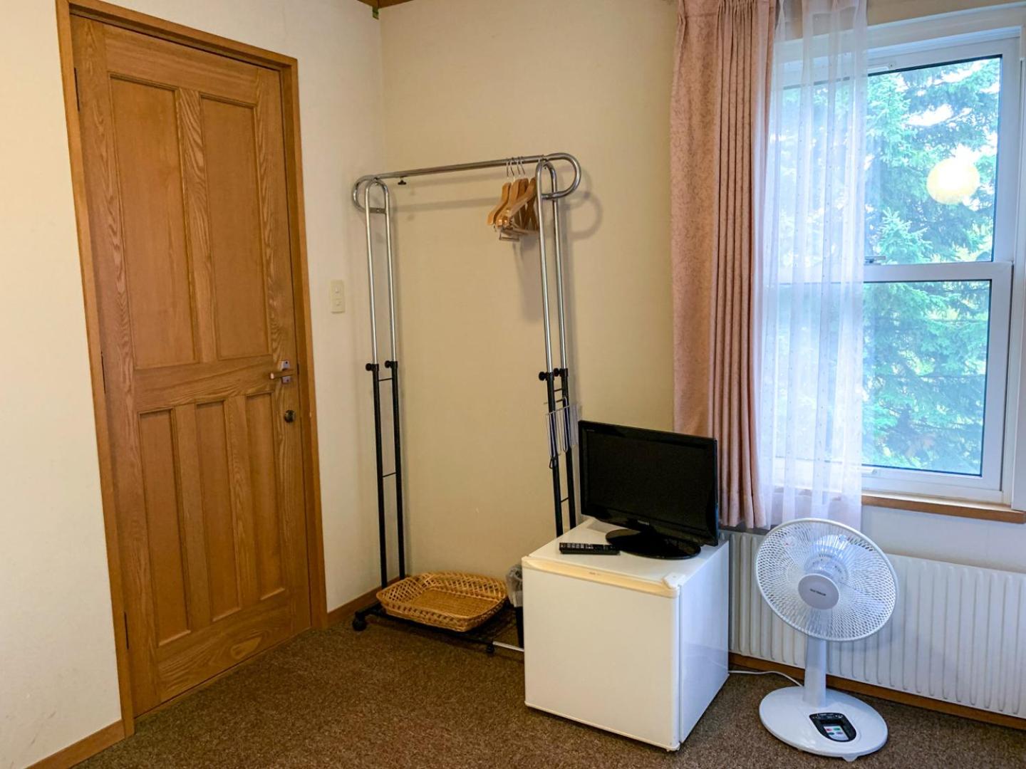 Classic Triple Room - Photo 9