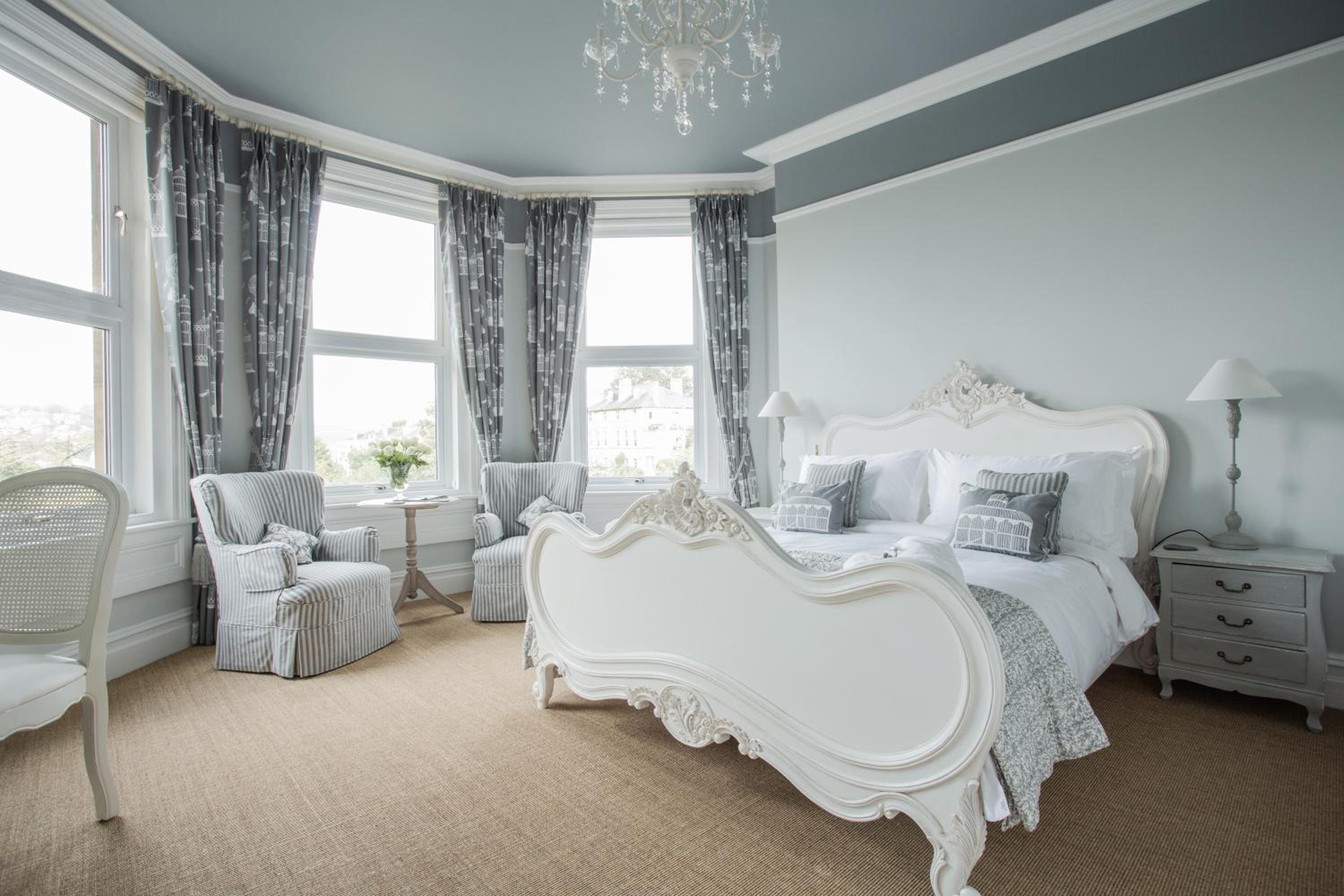 Deluxe French King Room photo 2