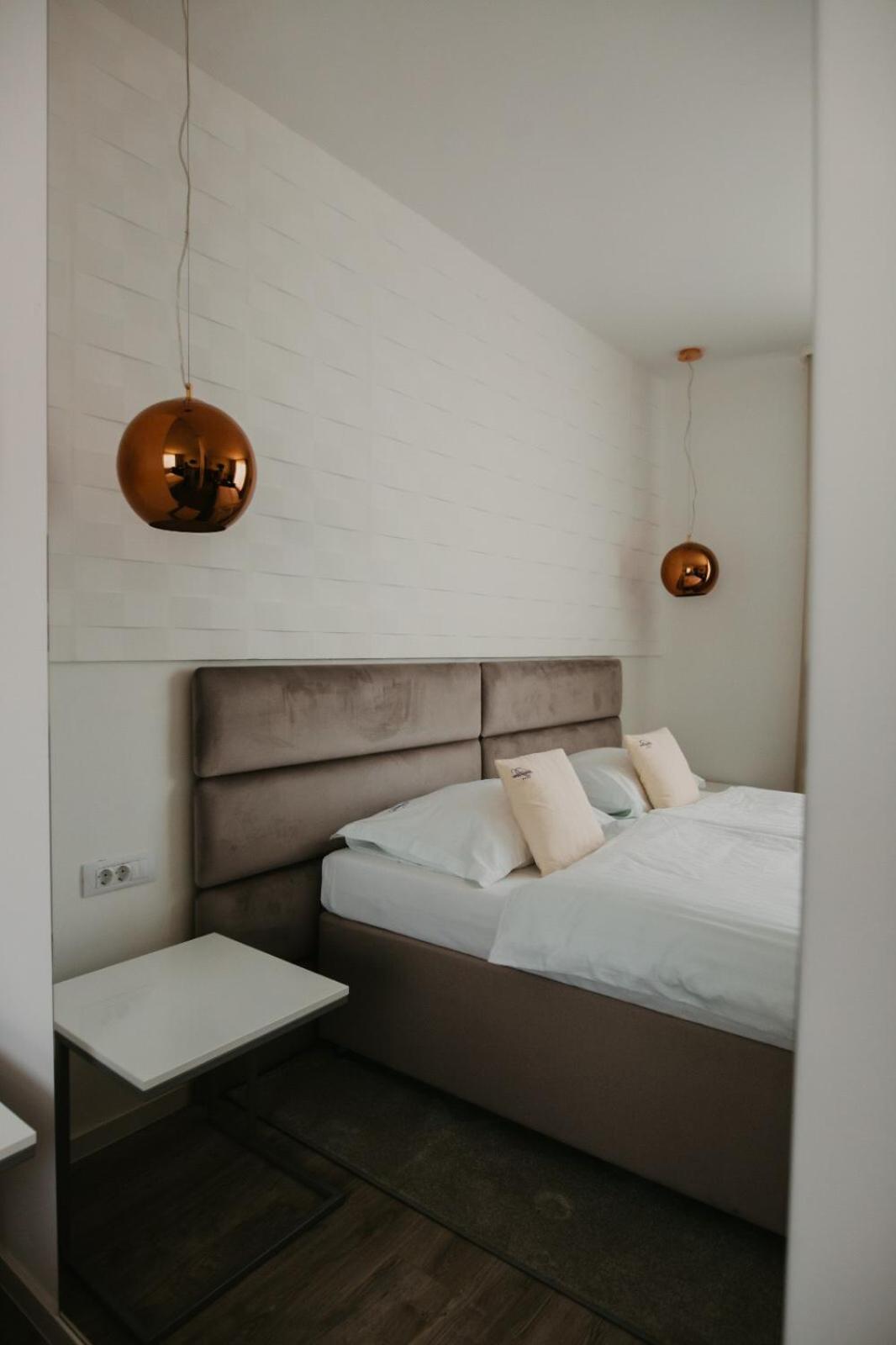 Deluxe Double or Twin Room photo 3