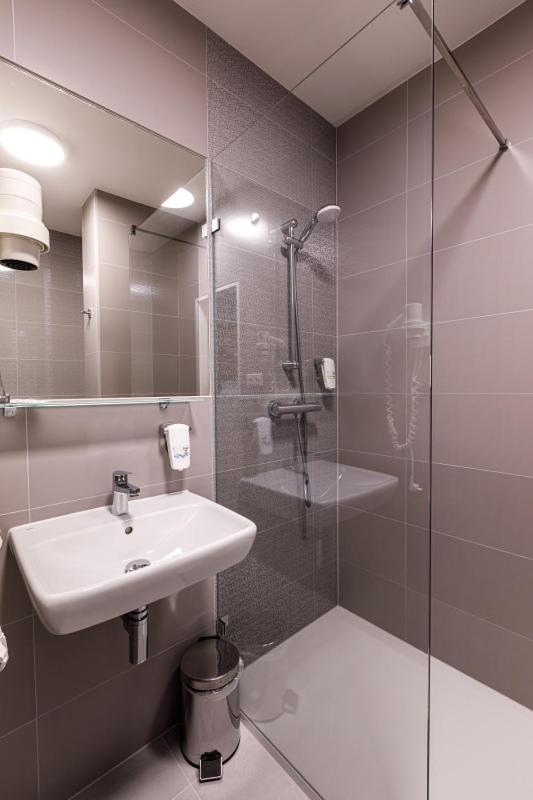 Deluxe Double or Twin Room photo 3