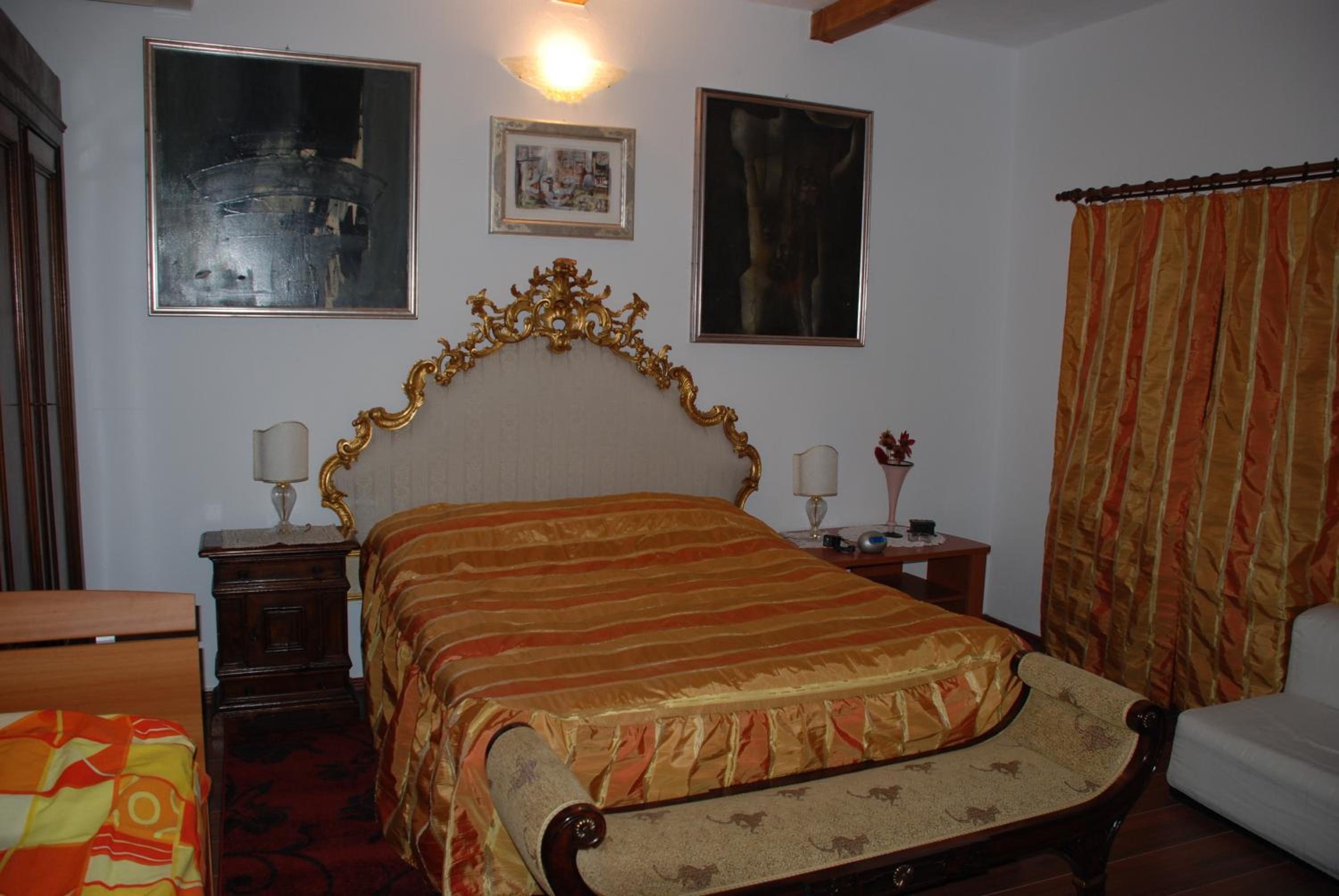 Standard Double Room - Photo 2