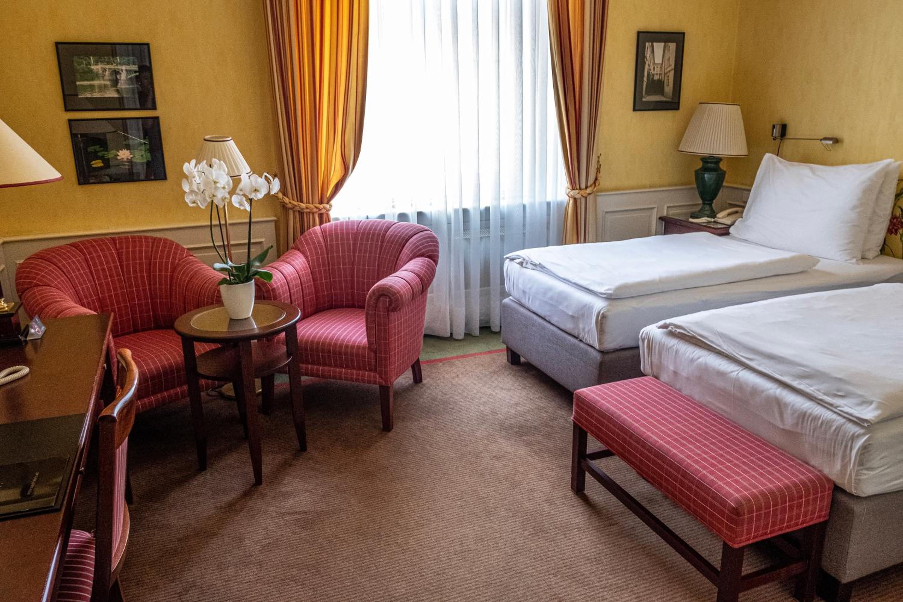 Deluxe Double or Twin Room