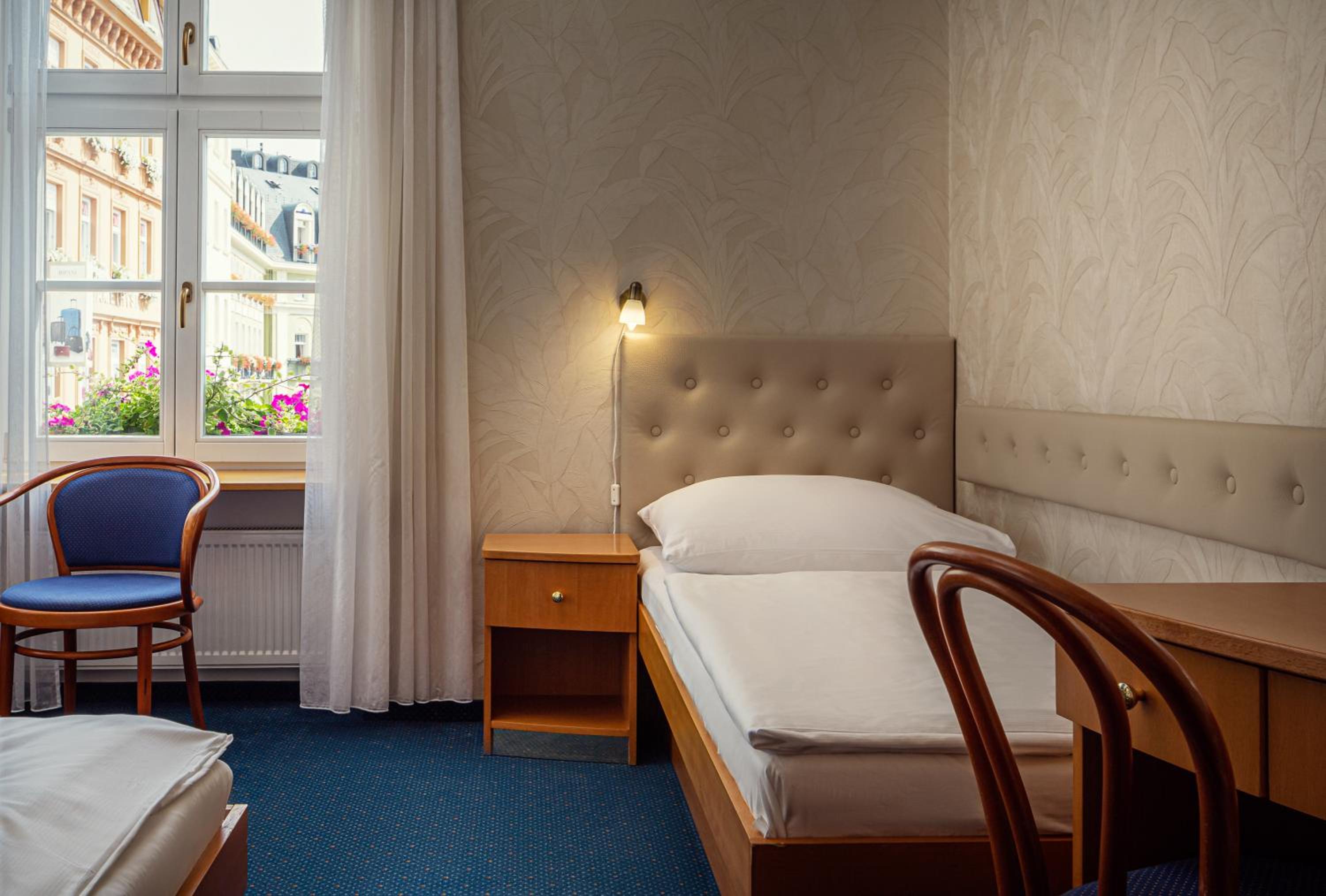 Single Room photo 2