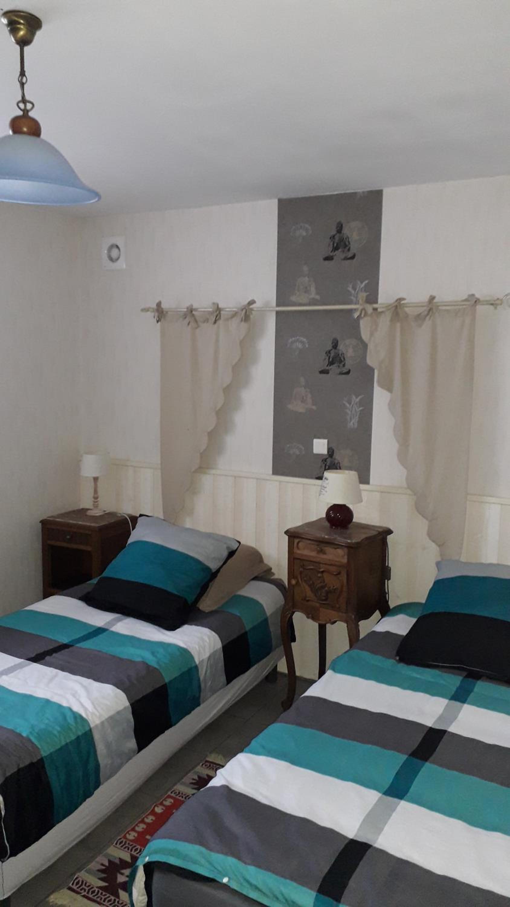 Two-Bedroom House - Photo 1