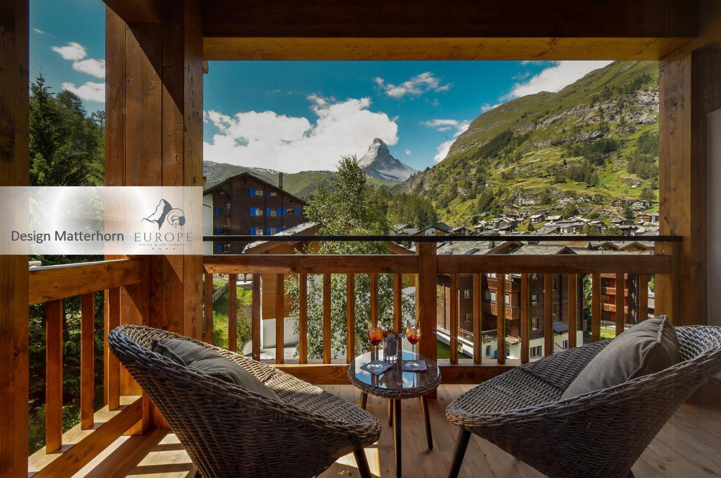 Design Double Room with Matterhorn View - Photo 13