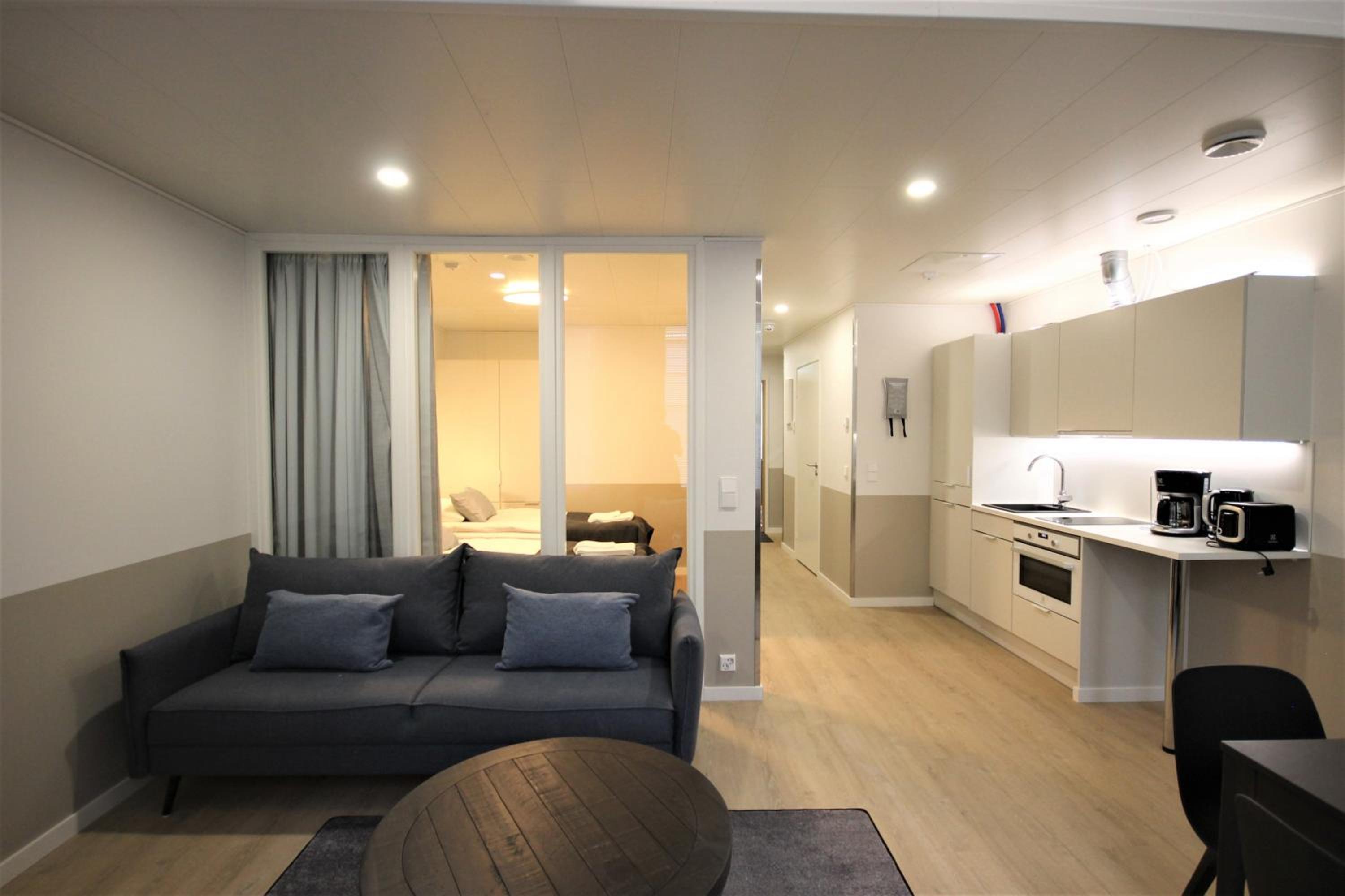 One-Bedroom Apartment photo 1