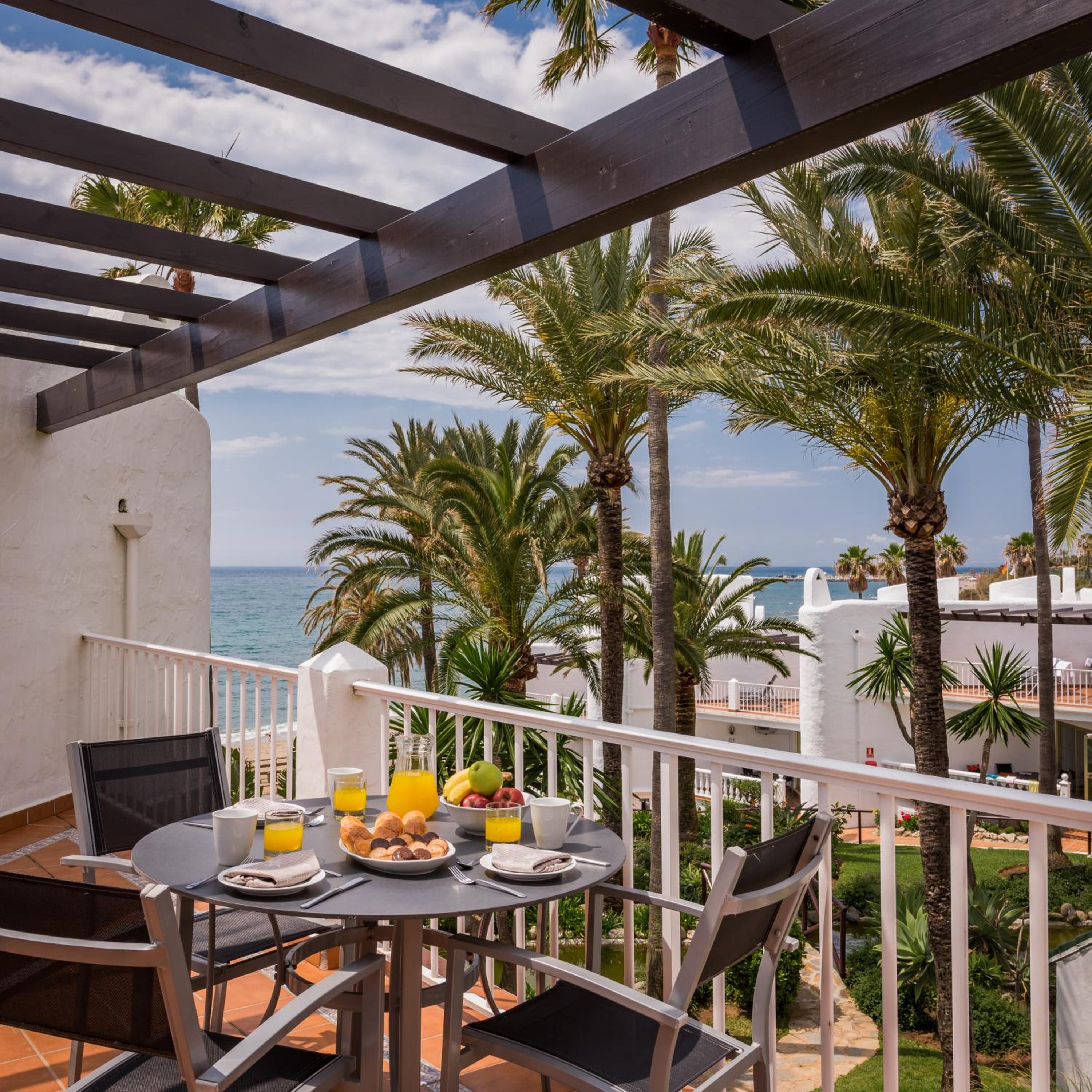 Studio with Terrace and Sea View photo 1