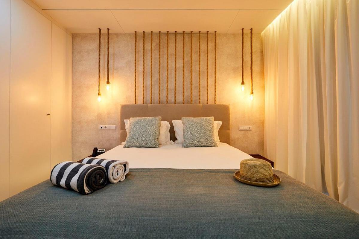 One-Bedroom Apartment - Photo 3