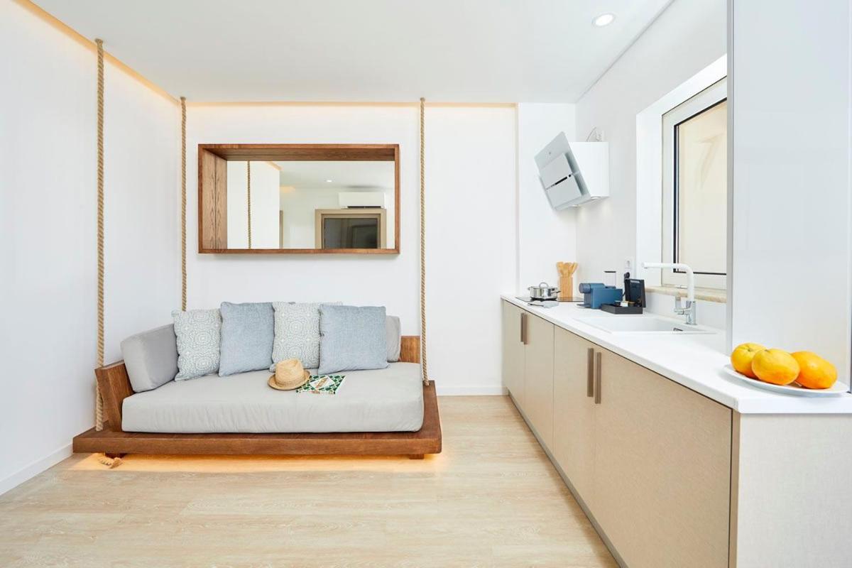 One-Bedroom Apartment - Photo 11