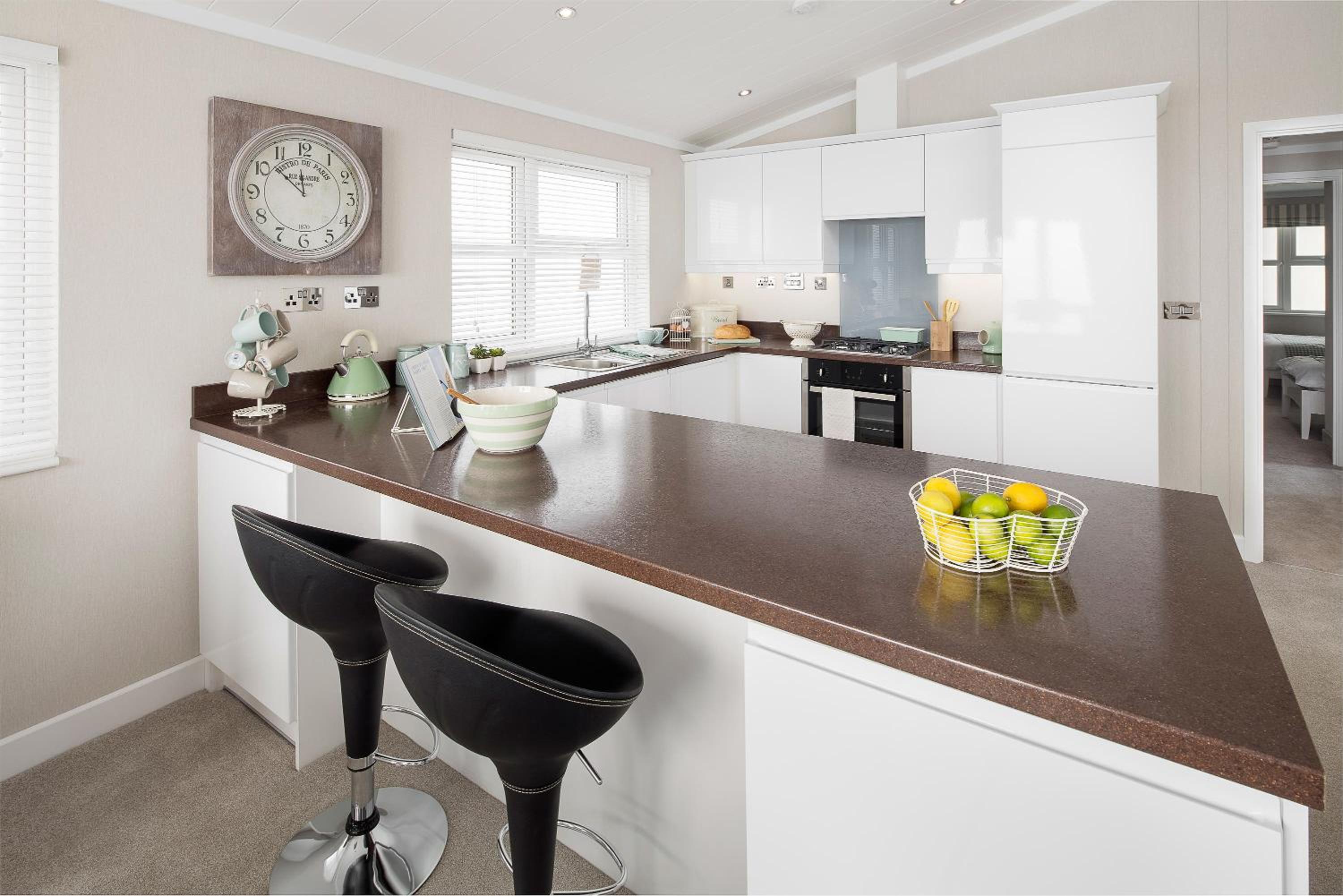 Indulgent 6 Berth Lodge 3 Bed with Roof Terrace and Hot Tub Pet Free photo 3