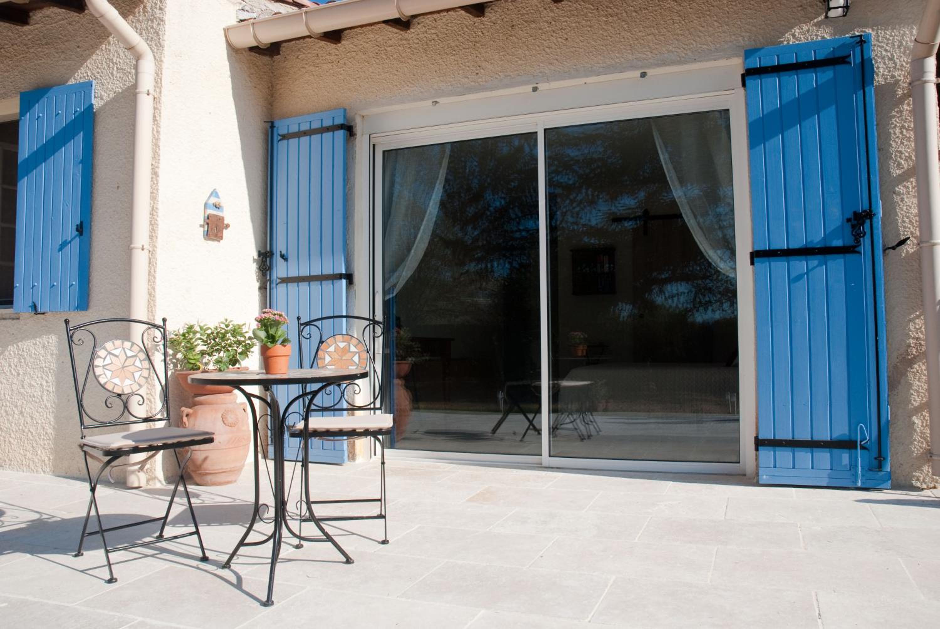 Studio with Garden View