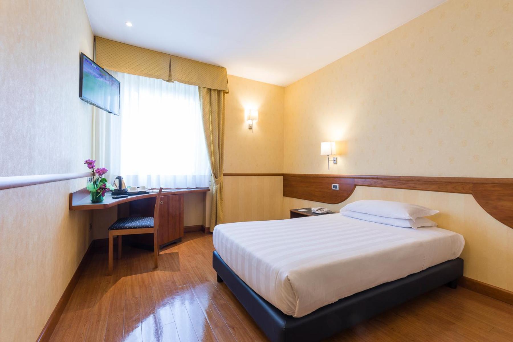 Classic Single Room - Photo 3