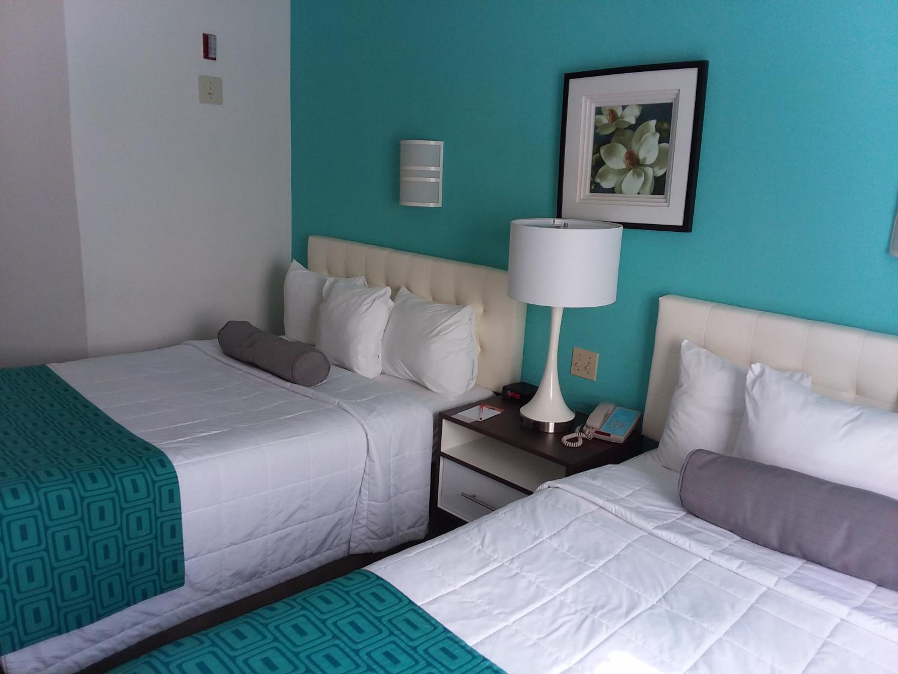 Double Room with Two Double Beds - Non-Smoking - Photo 1