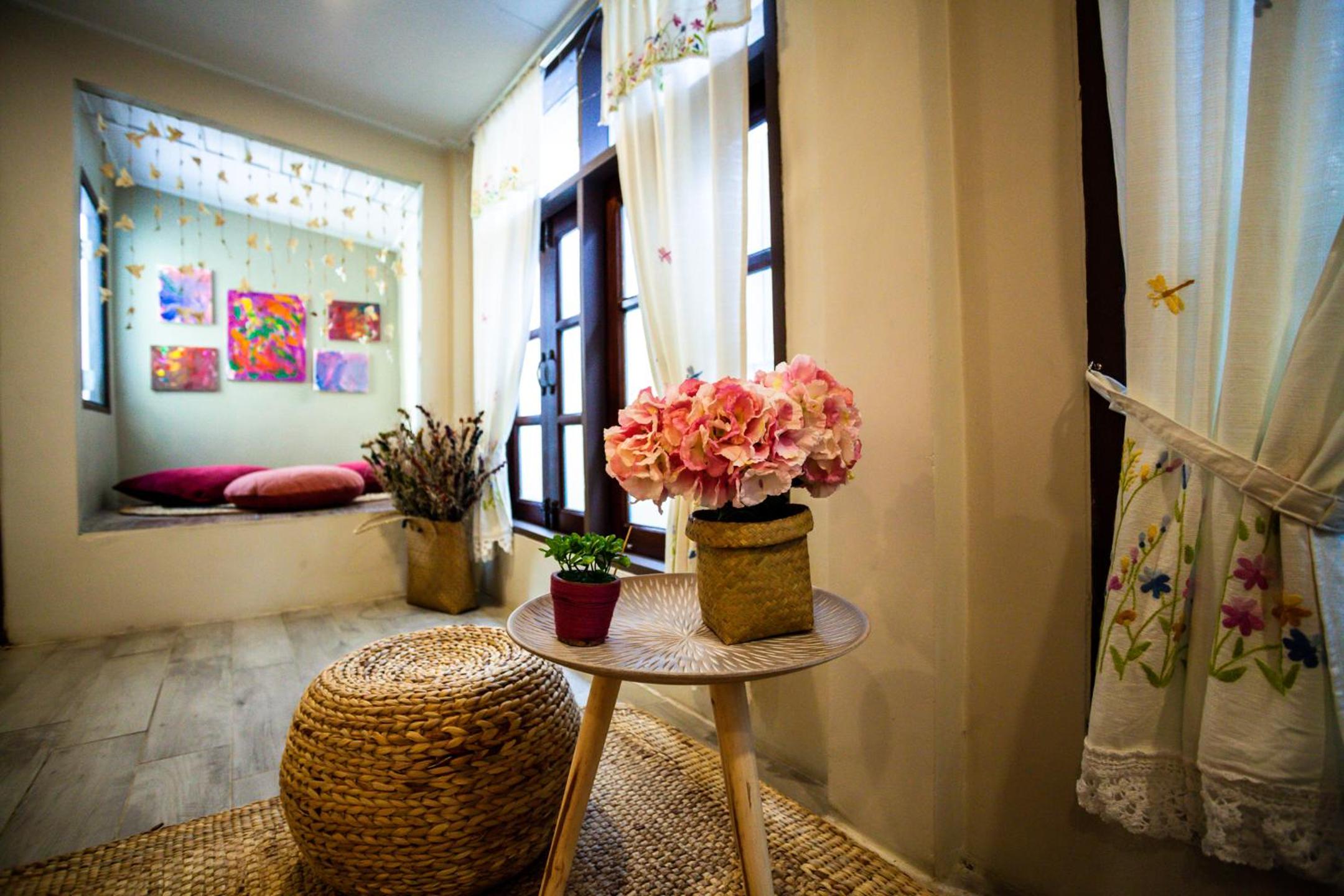Superior Suite - Photo 11