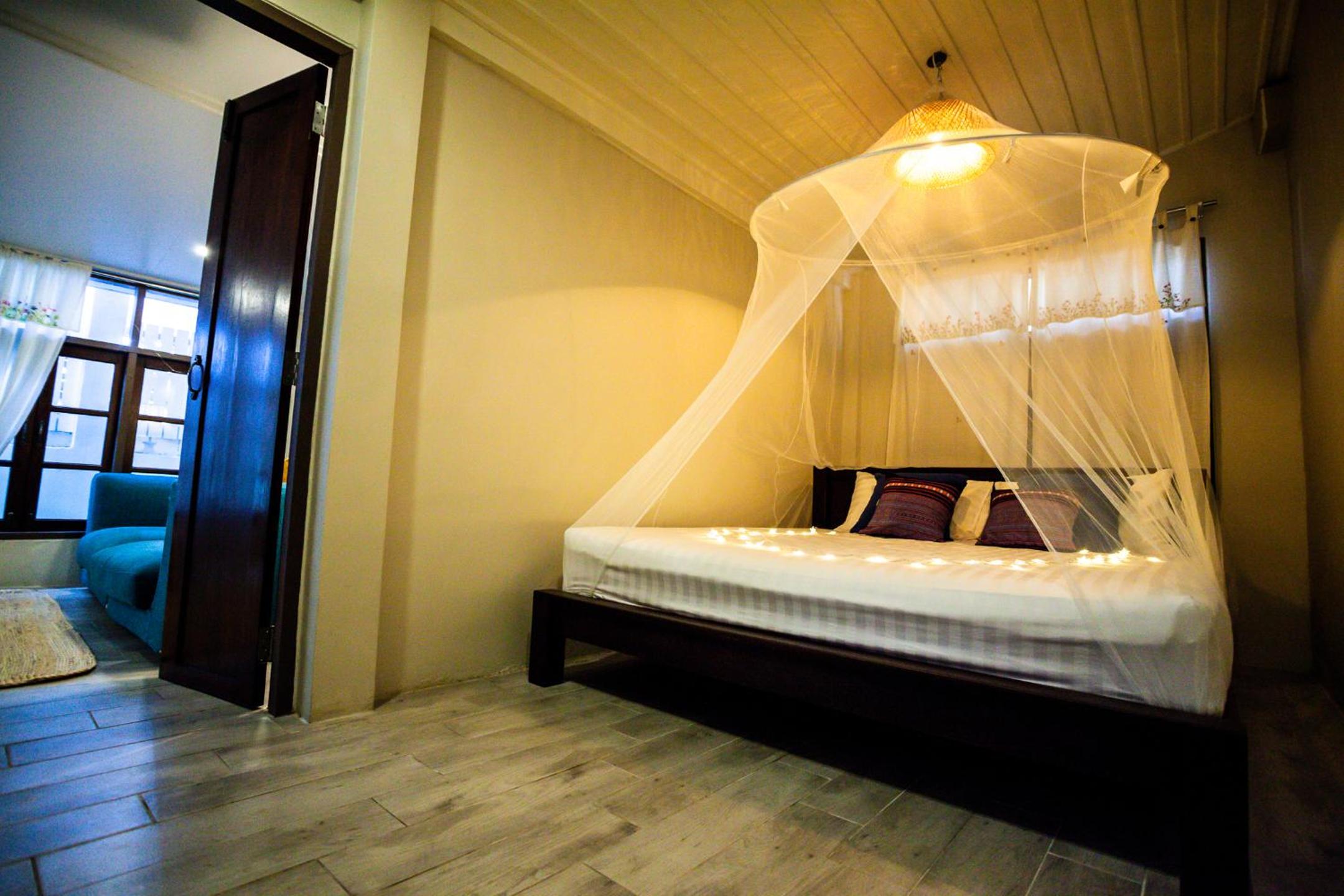 Superior Suite - Photo 7