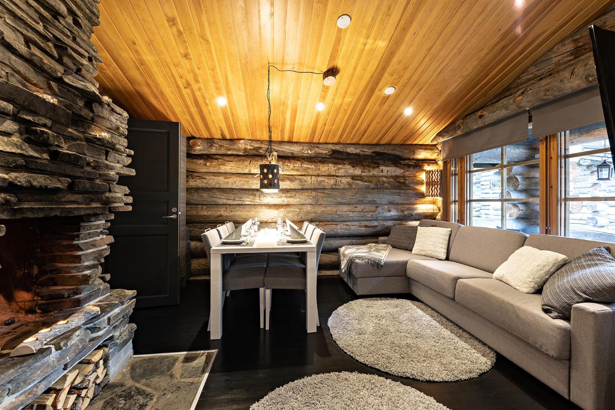 Superior Chalet - Photo 2