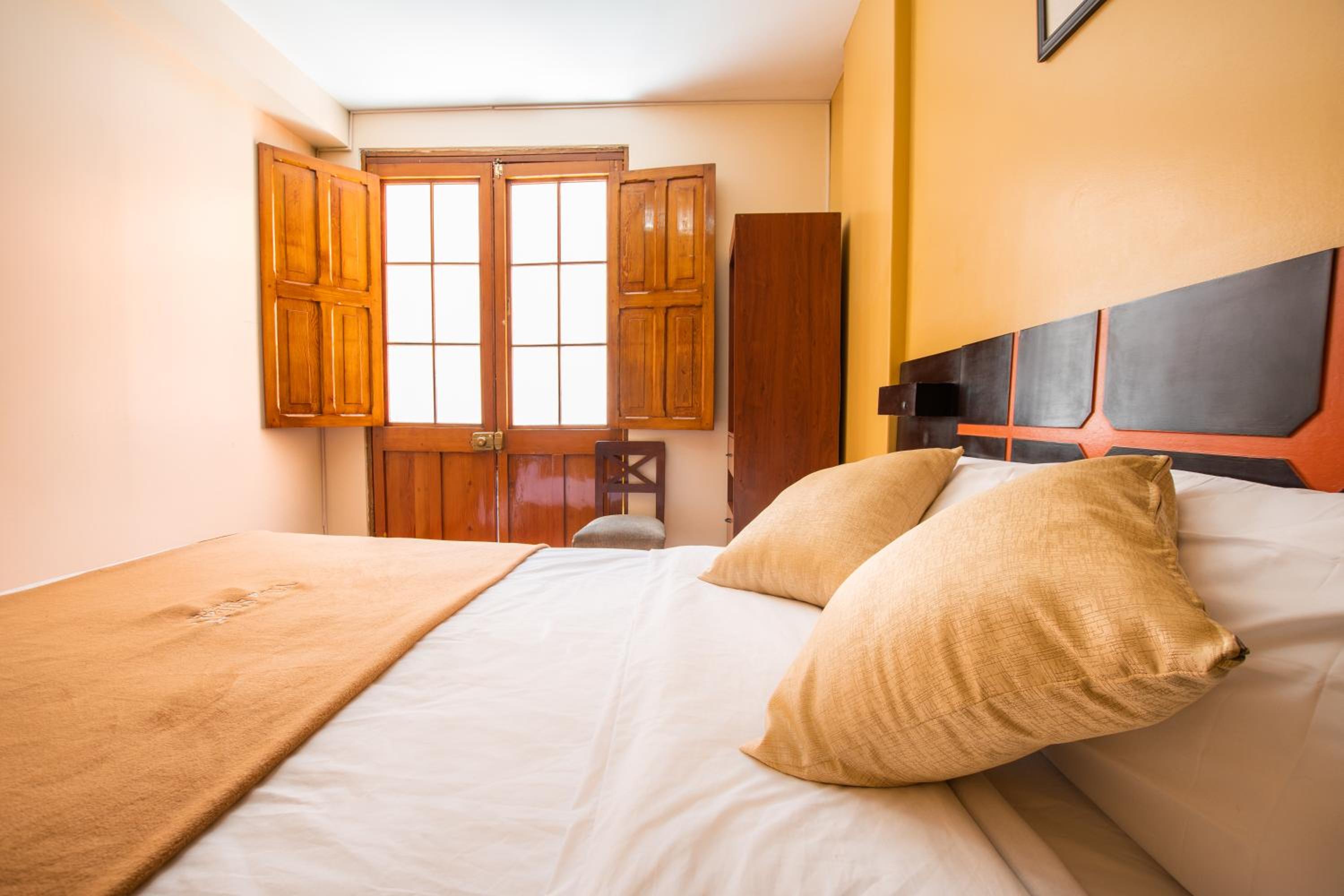 Deluxe Queen Room photo 2