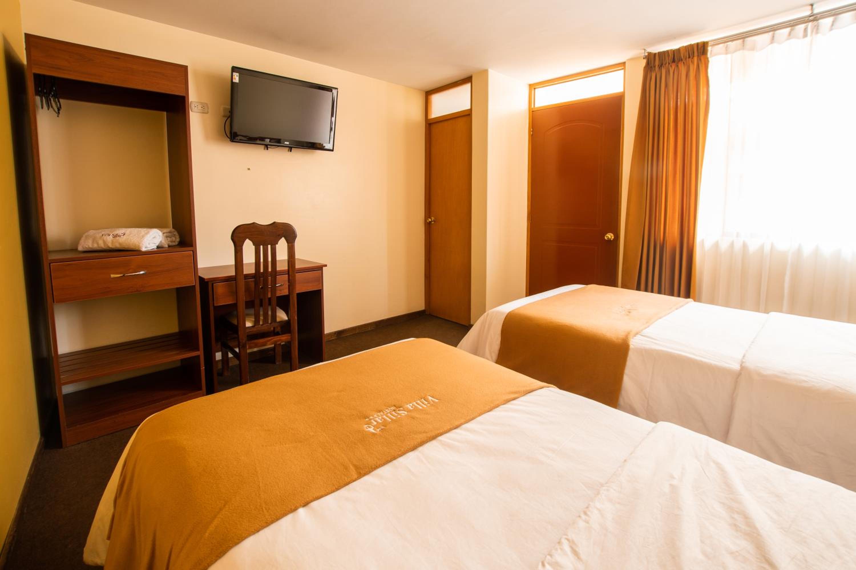 Twin Room (2 Single Beds) photo 2