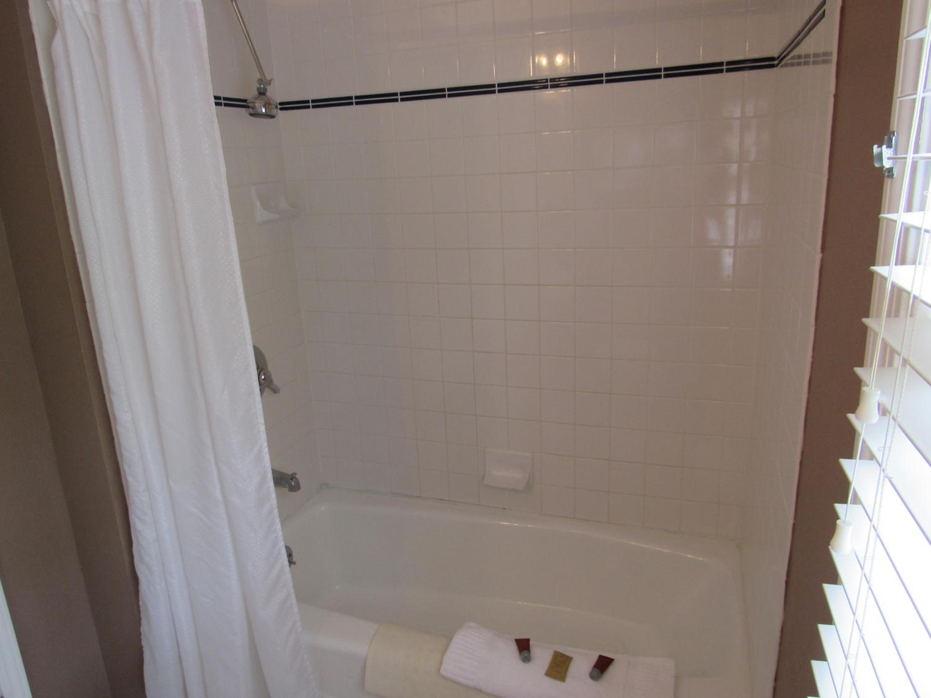 Deluxe Queen Room - Photo 4