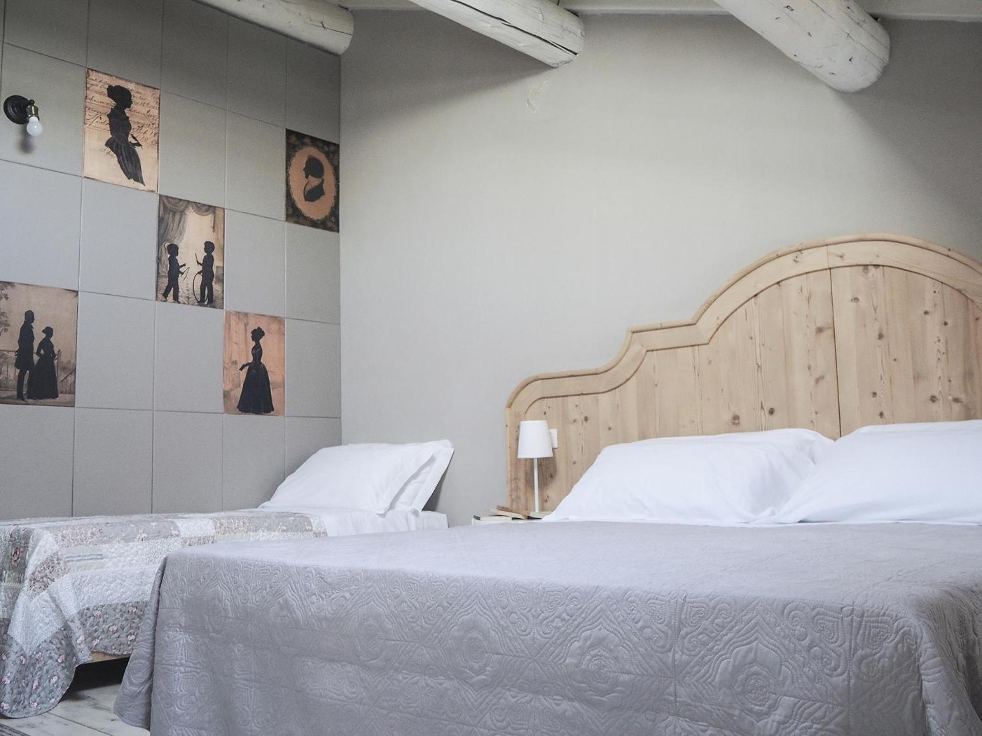 Triple Room with Private Bathroom - Photo 8