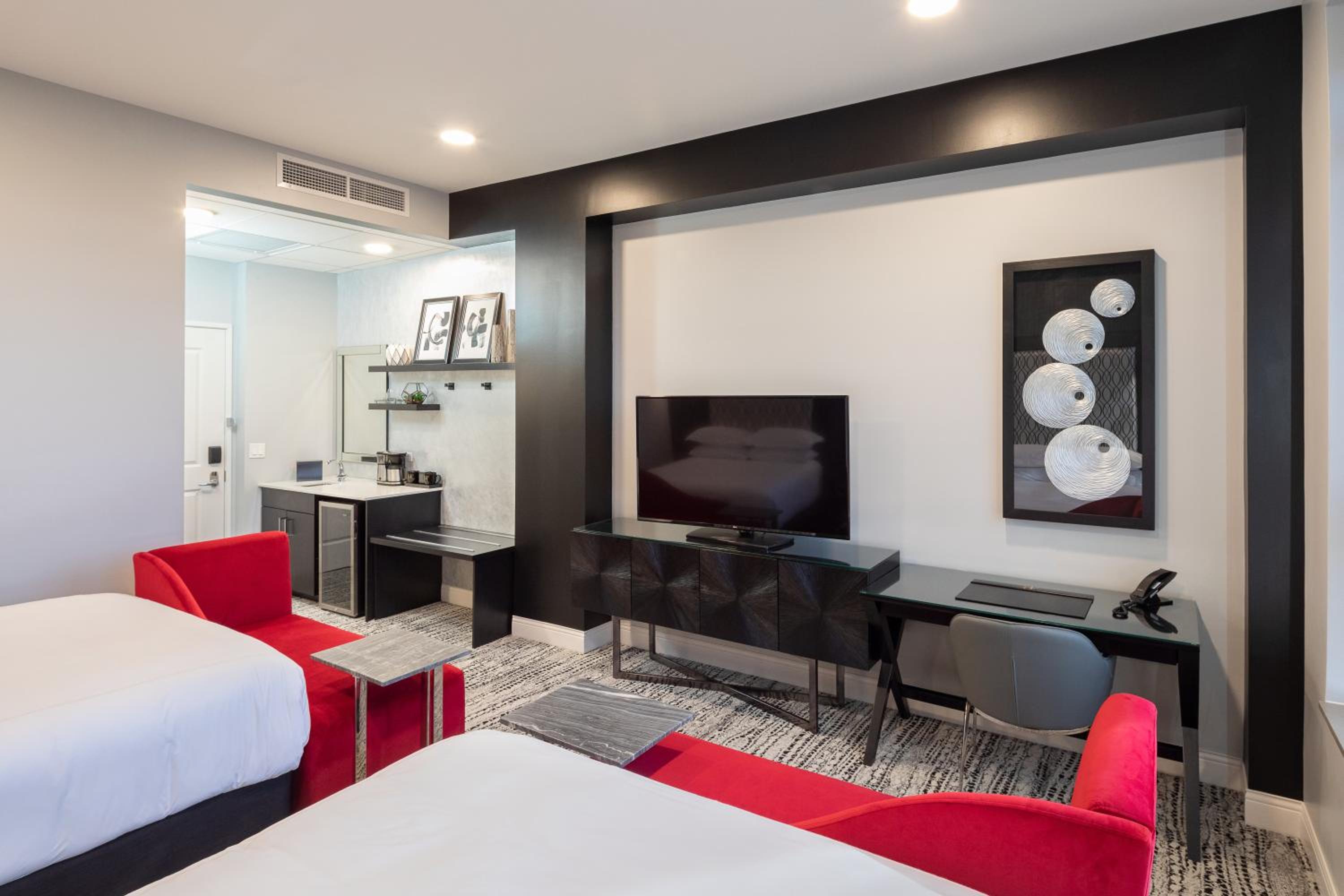 Standard Queen Room with Two Queen Beds - Photo 1