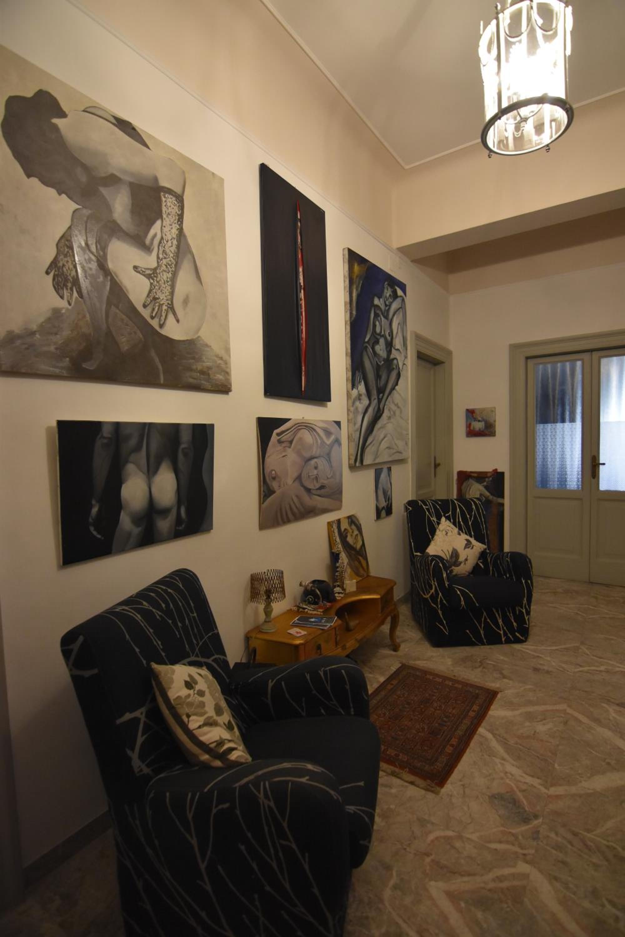 Double Room with Private Bathroom - Photo 5