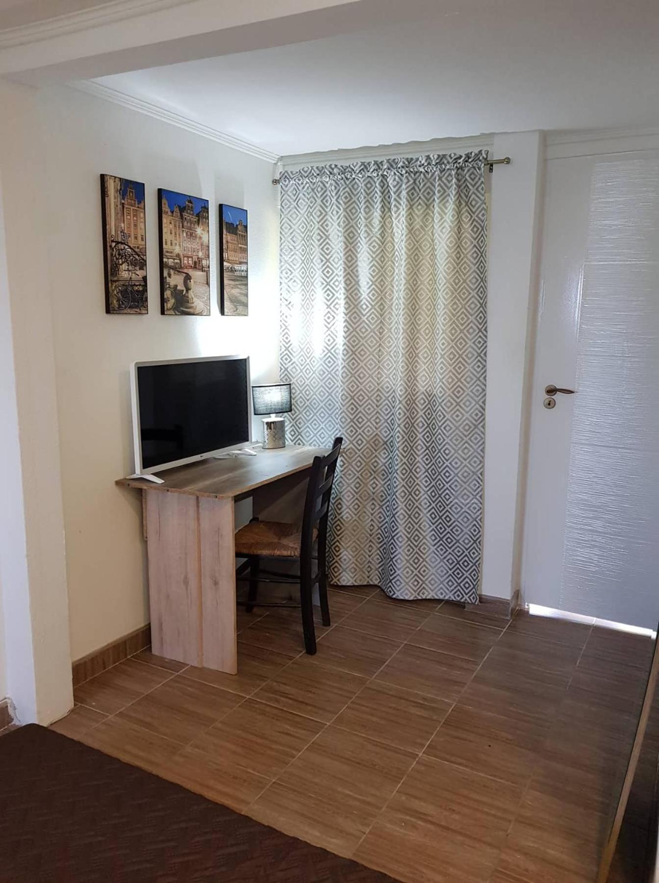 Deluxe Double Room - Photo 3