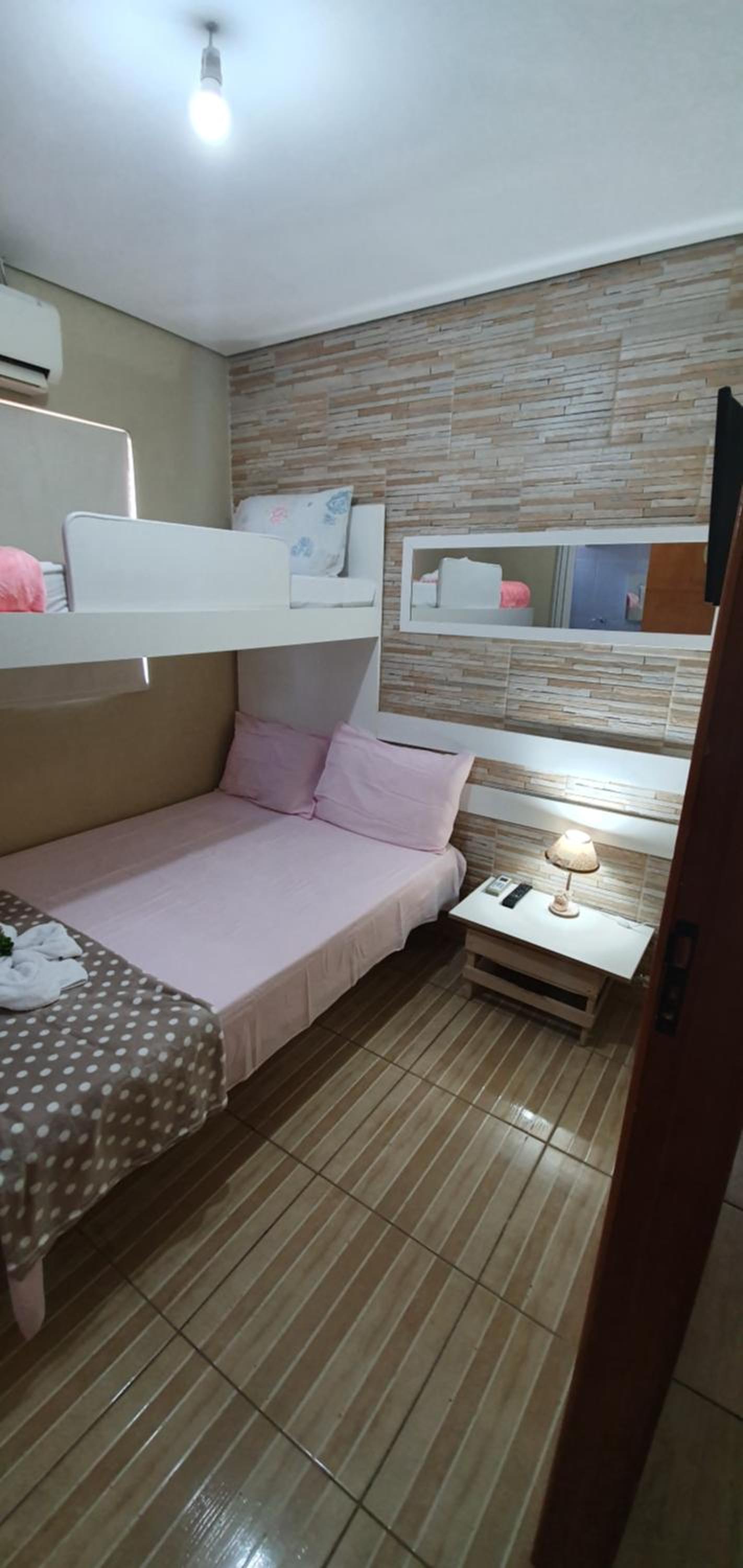 Standard Triple Room - Photo 5