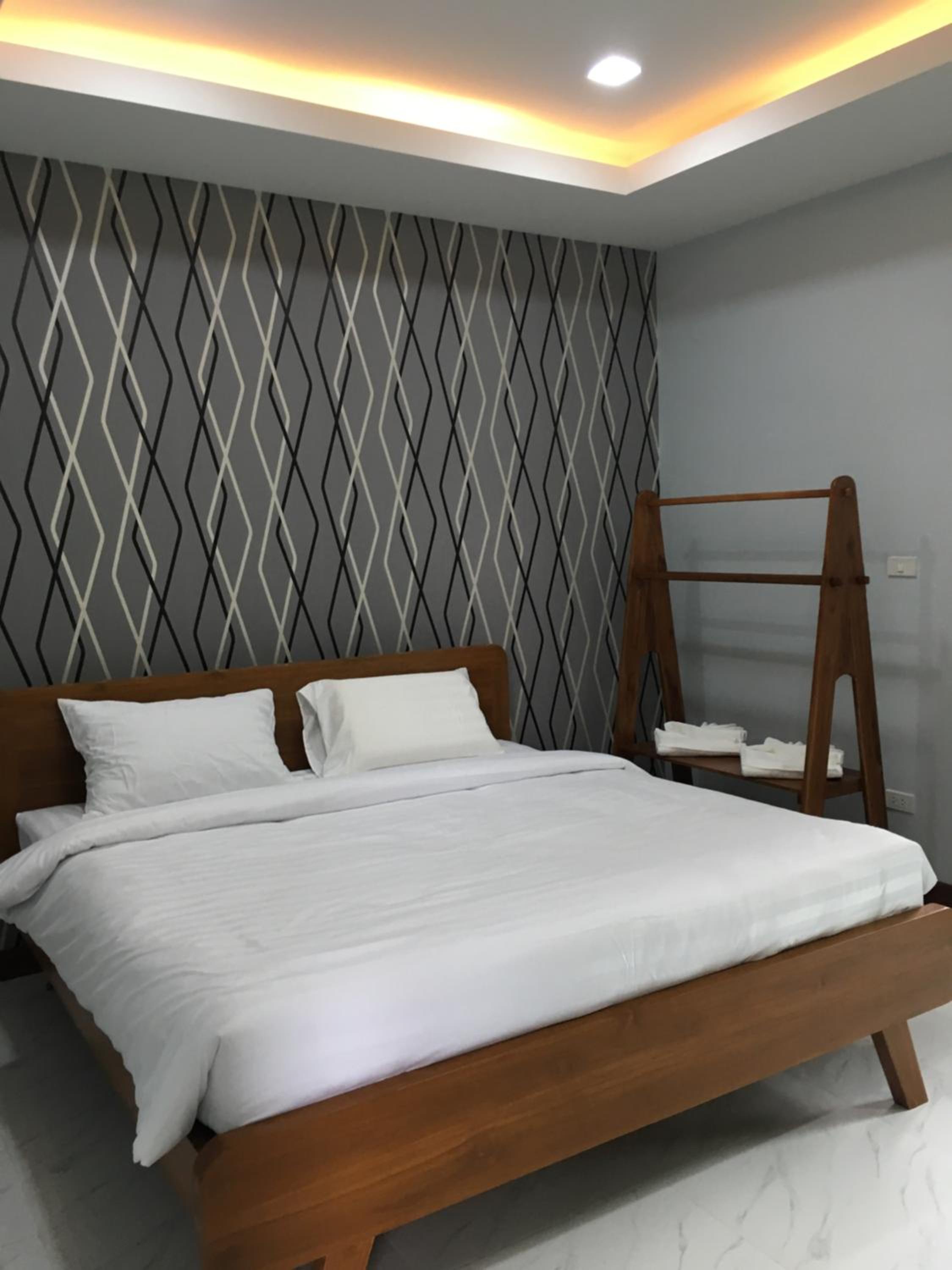 Large Double or Twin Room - Photo 9