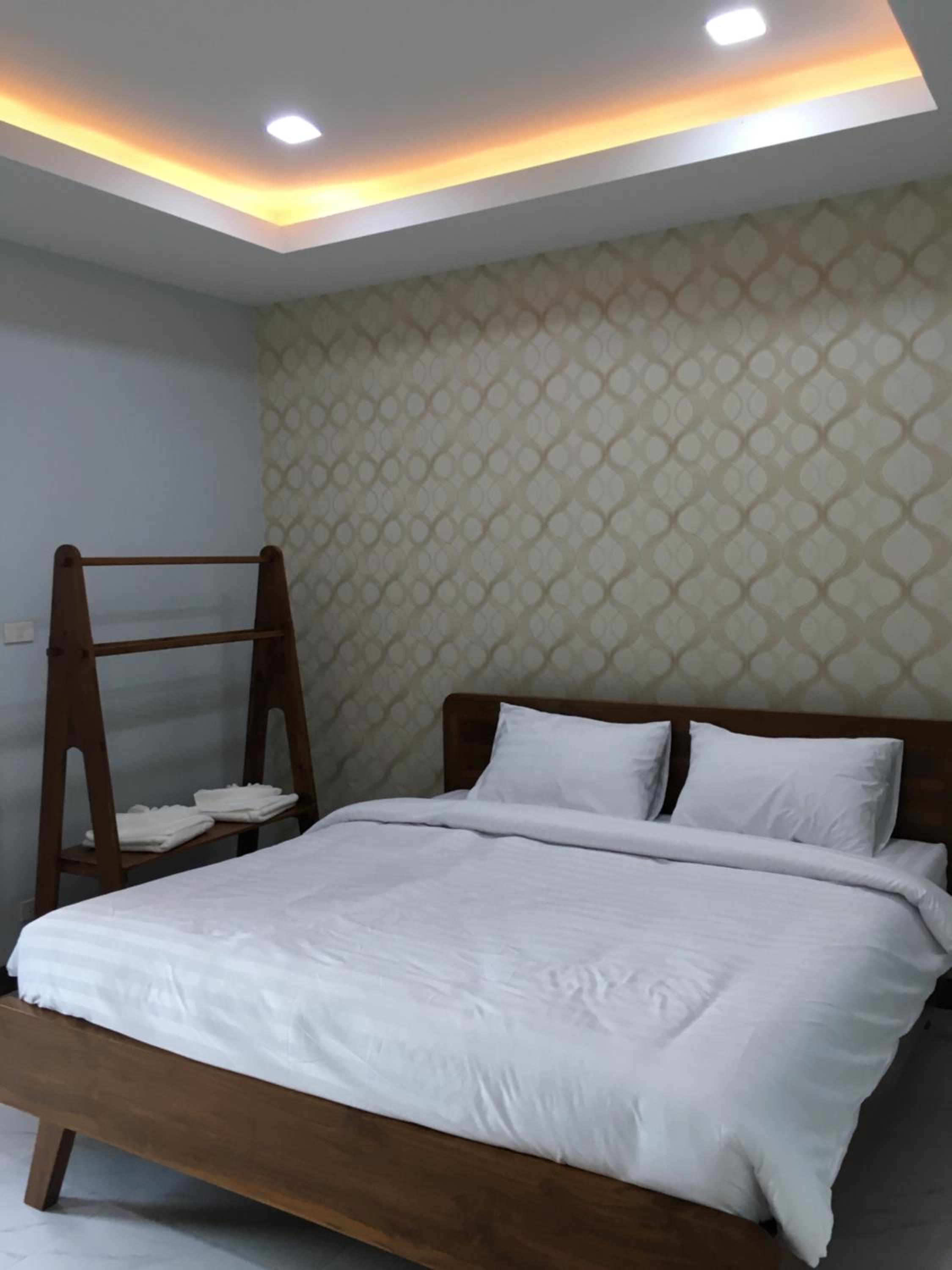 Large Double or Twin Room - Photo 6