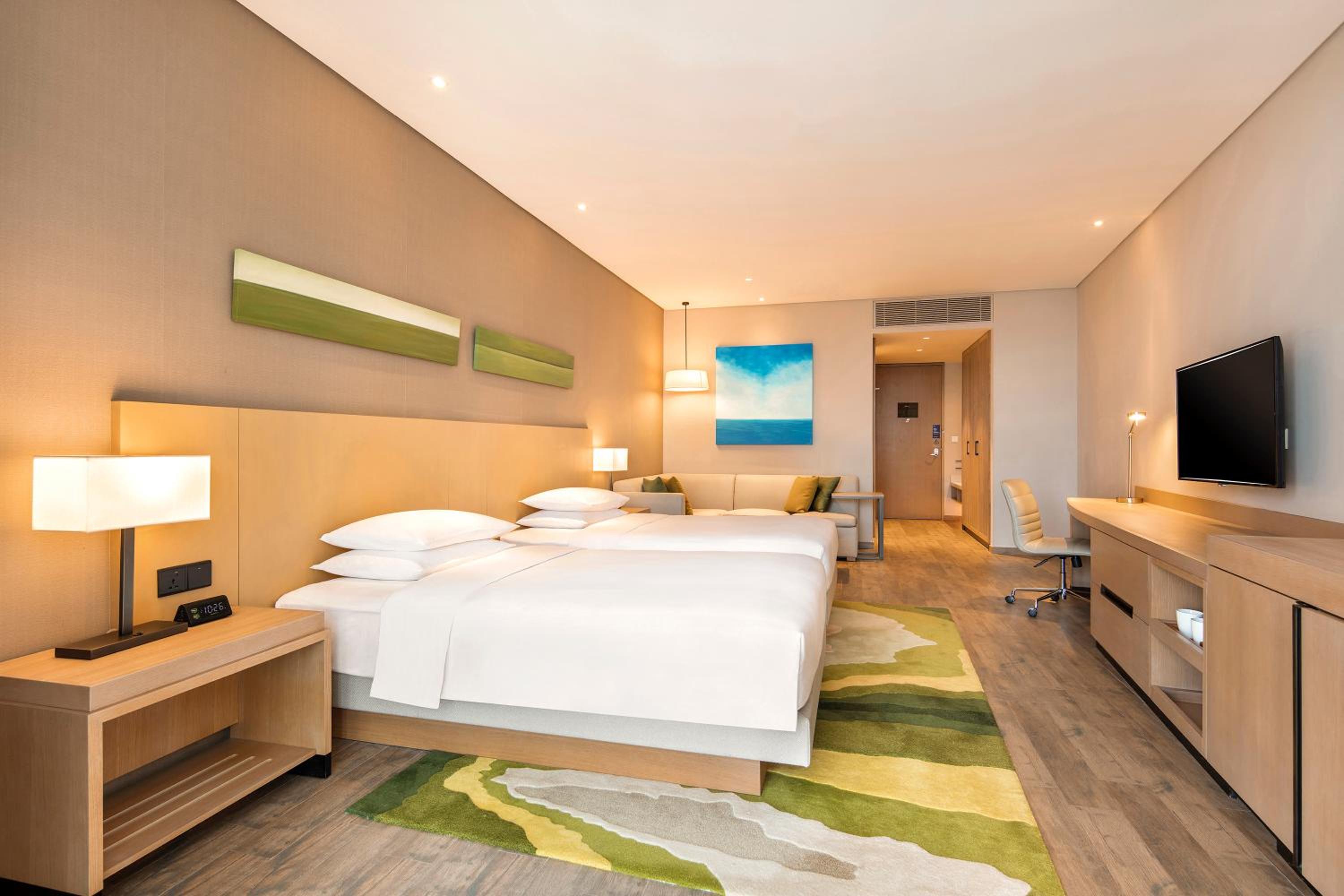 Twin Room with Sofa Bed photo 2