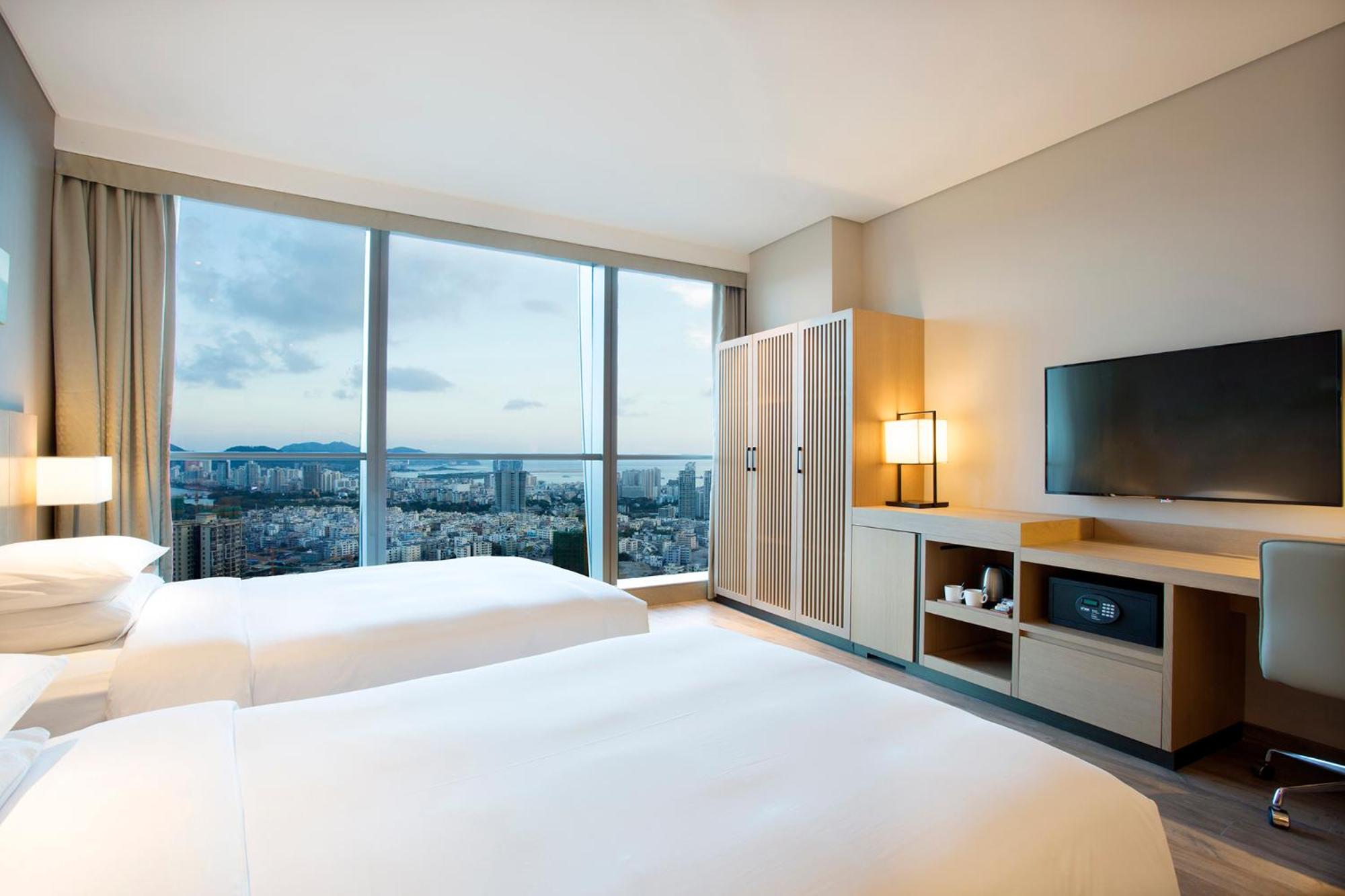 Twin Room with Sofa Bed and Ocean View photo 1