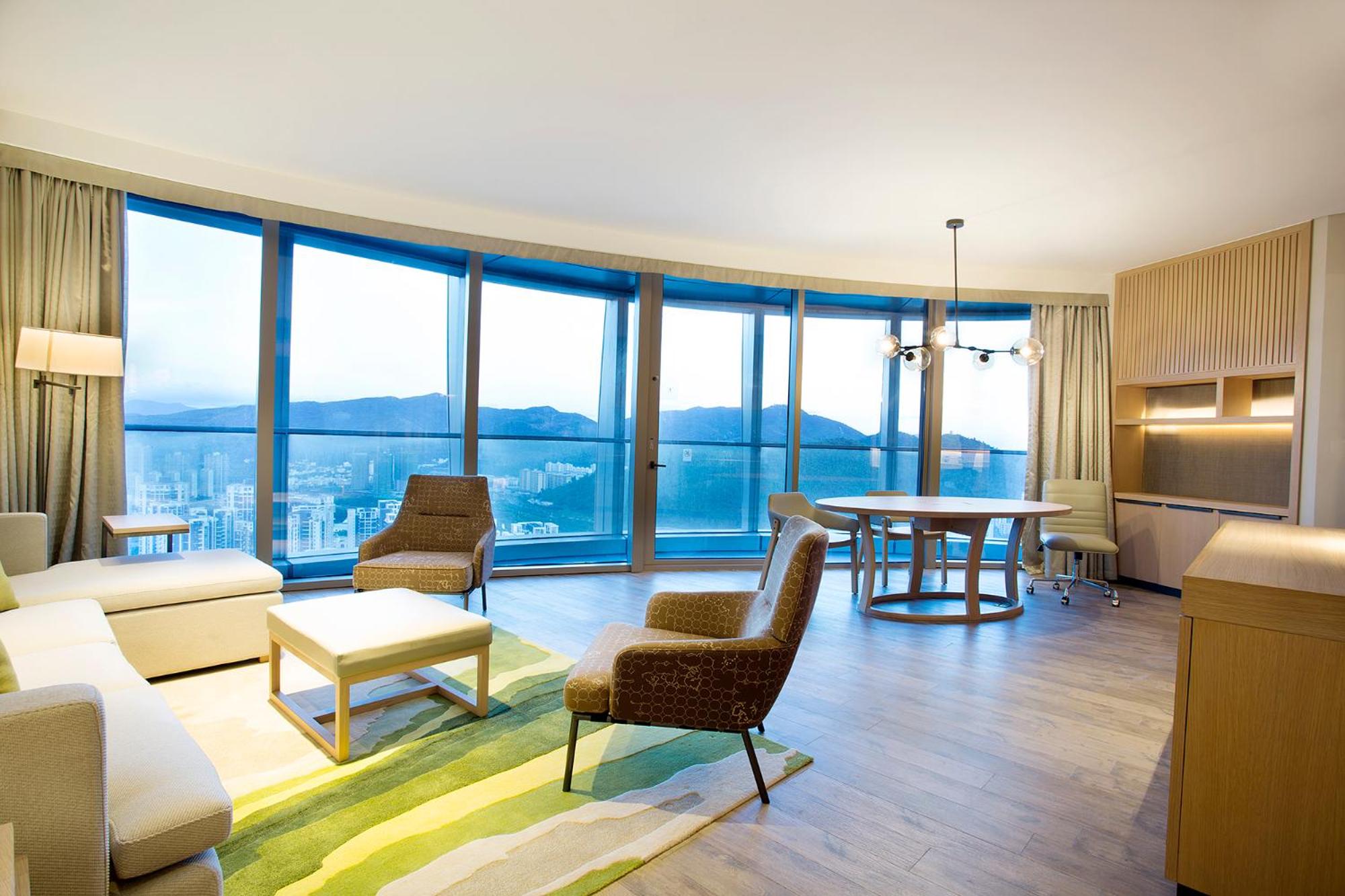 King Suite with Sofa Bed photo 2