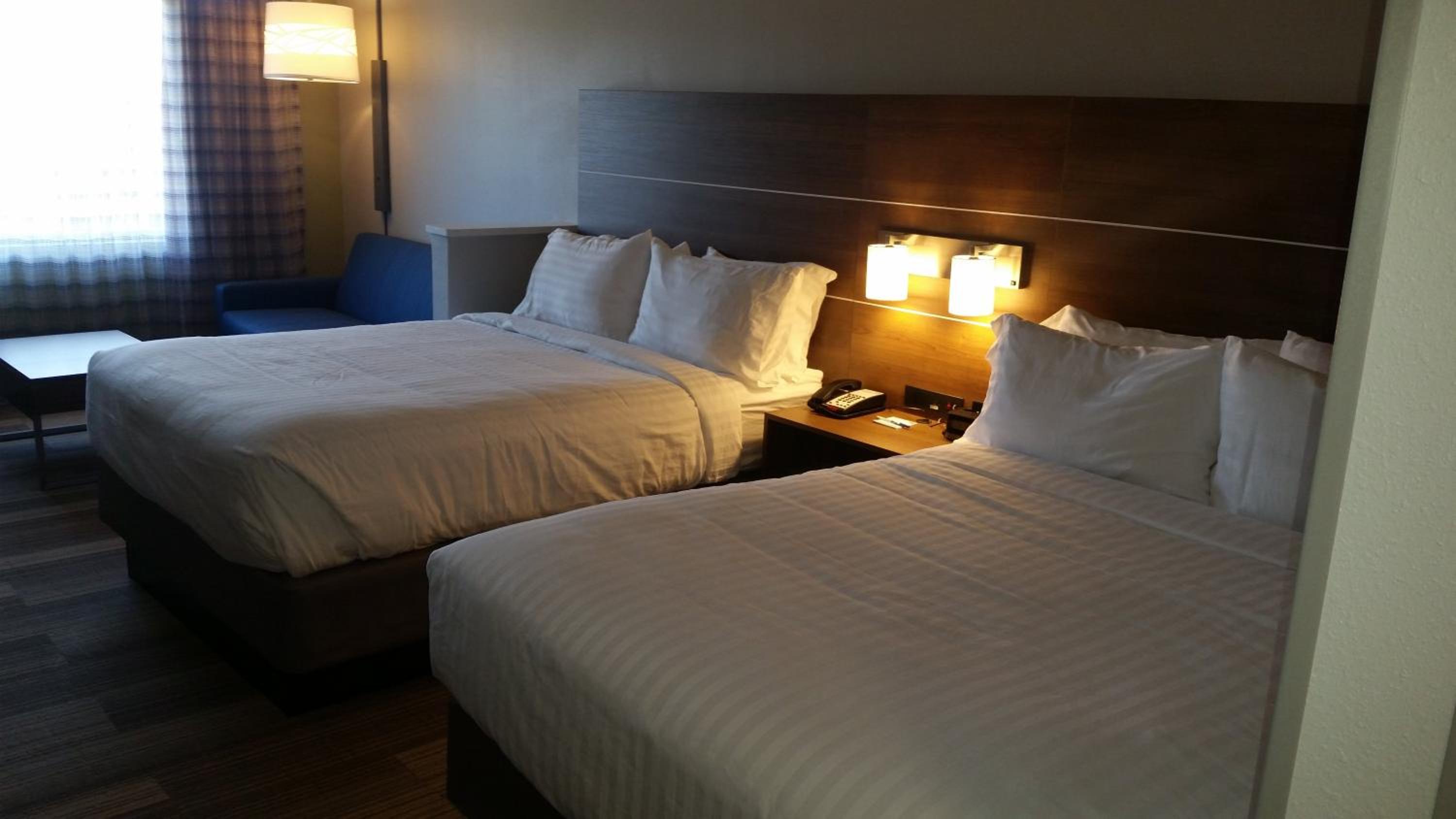 Queen Suite with Two Queen Beds and Sofa Bed - Communications Accessible