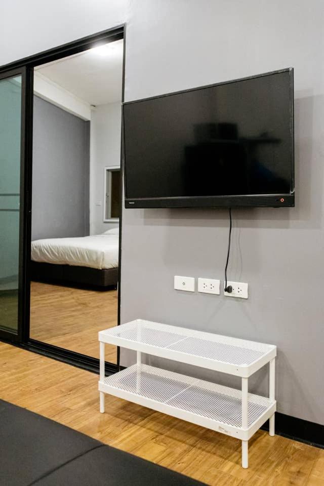 Two-Bedroom Apartment photo 2