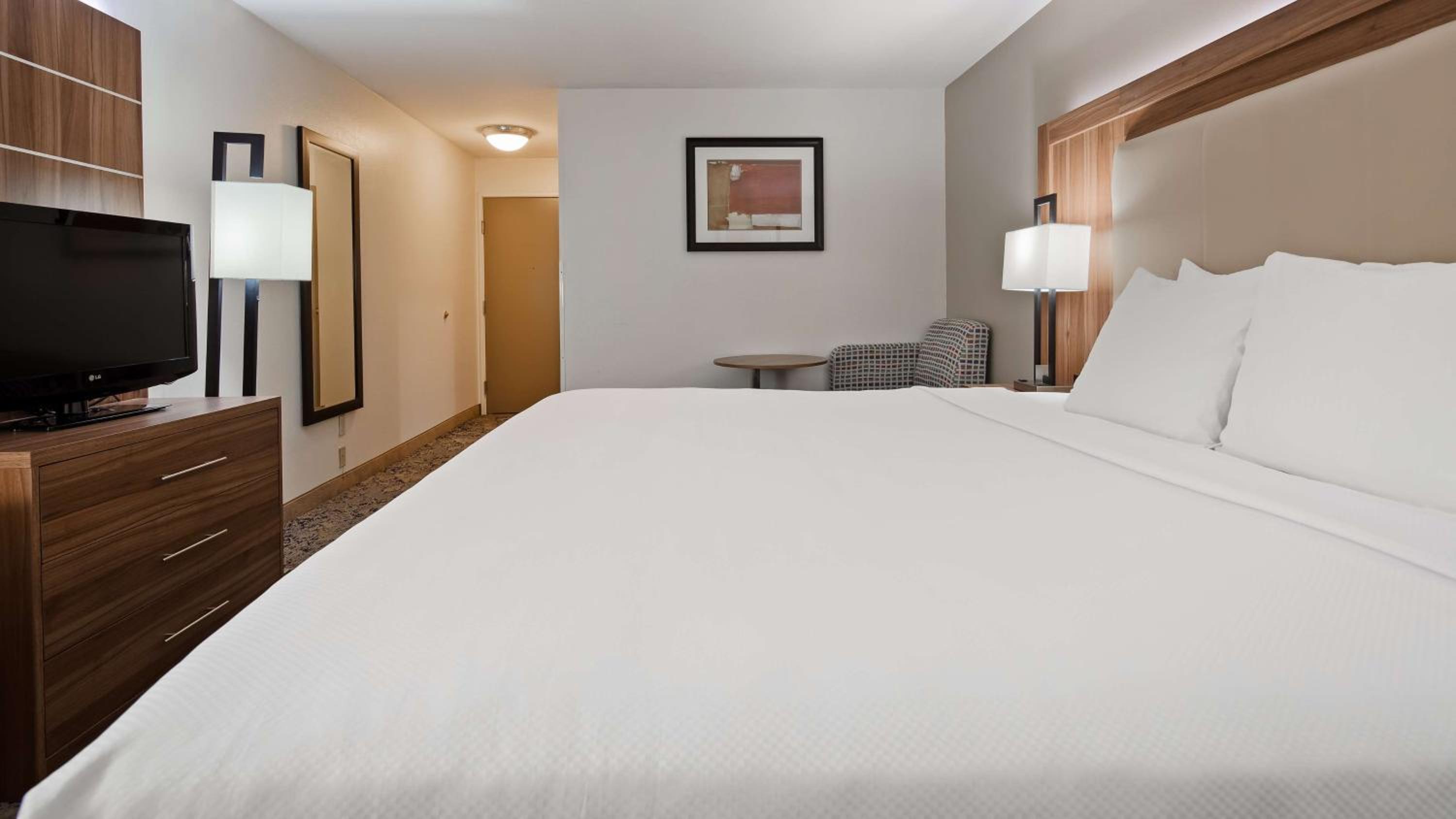 King Room - Disability Access - Photo 5