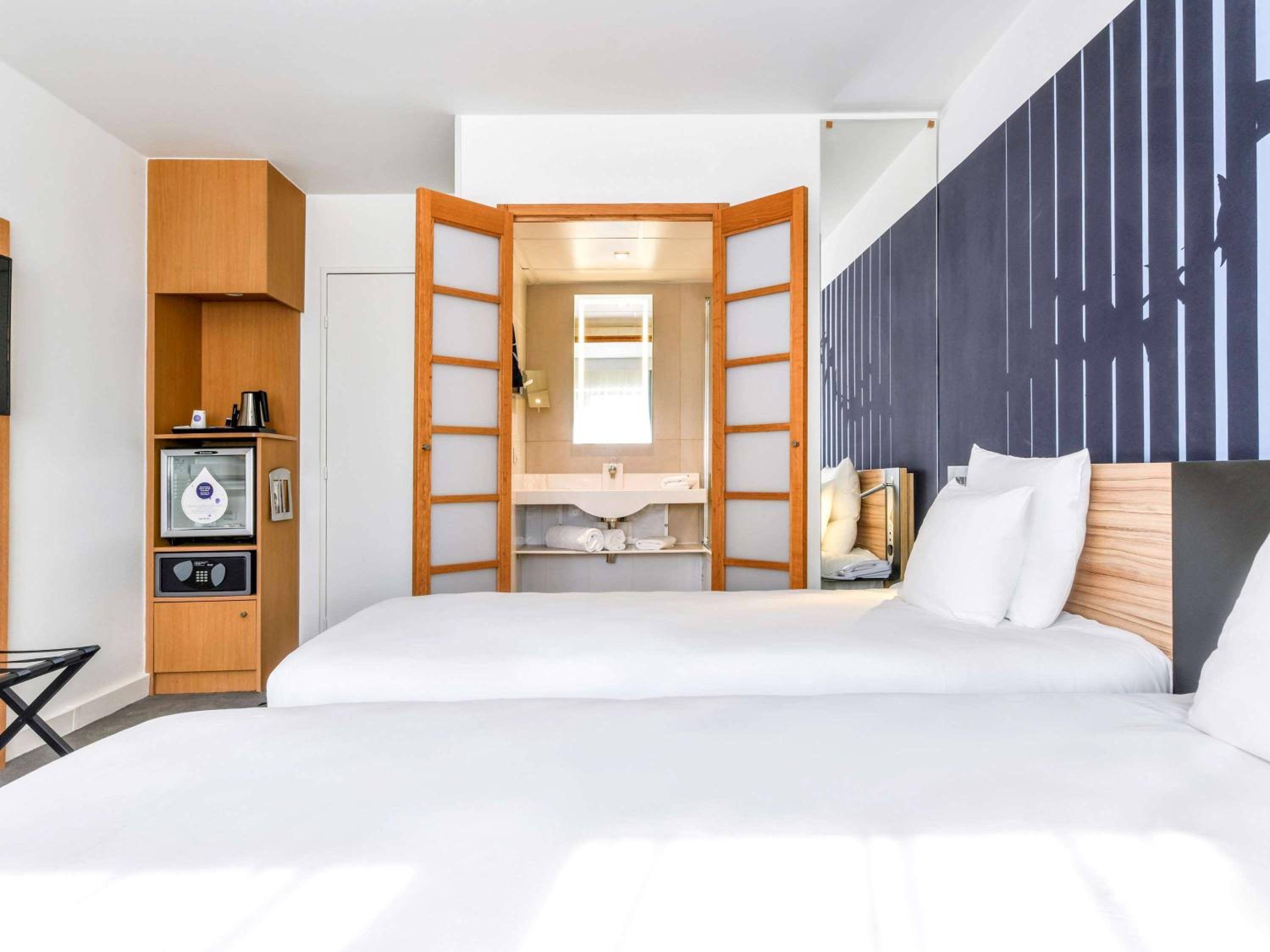 Standard Twin Room - Photo 3
