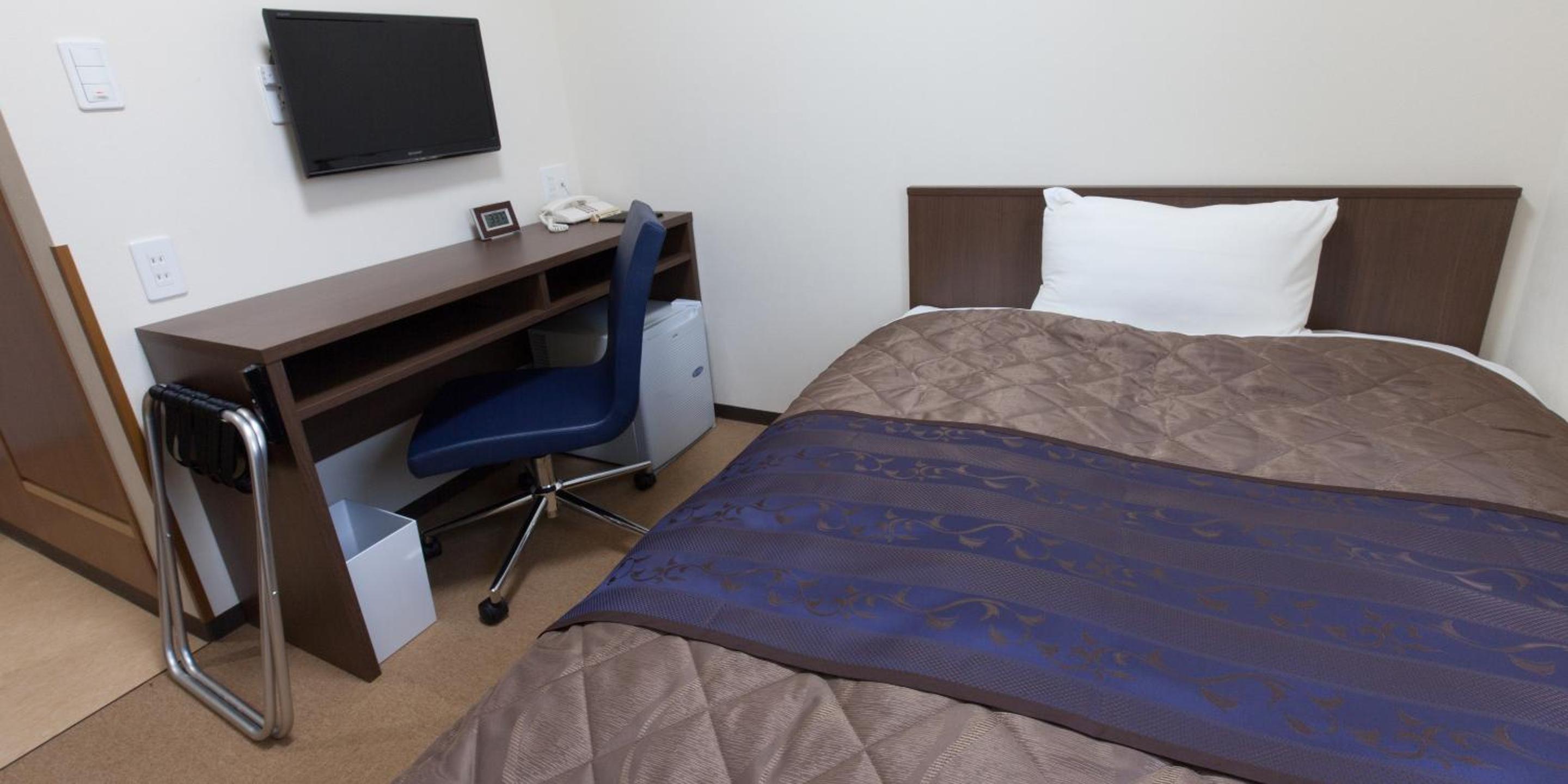 Single Room with Shared Bathroom - New Building - Non-Smoking