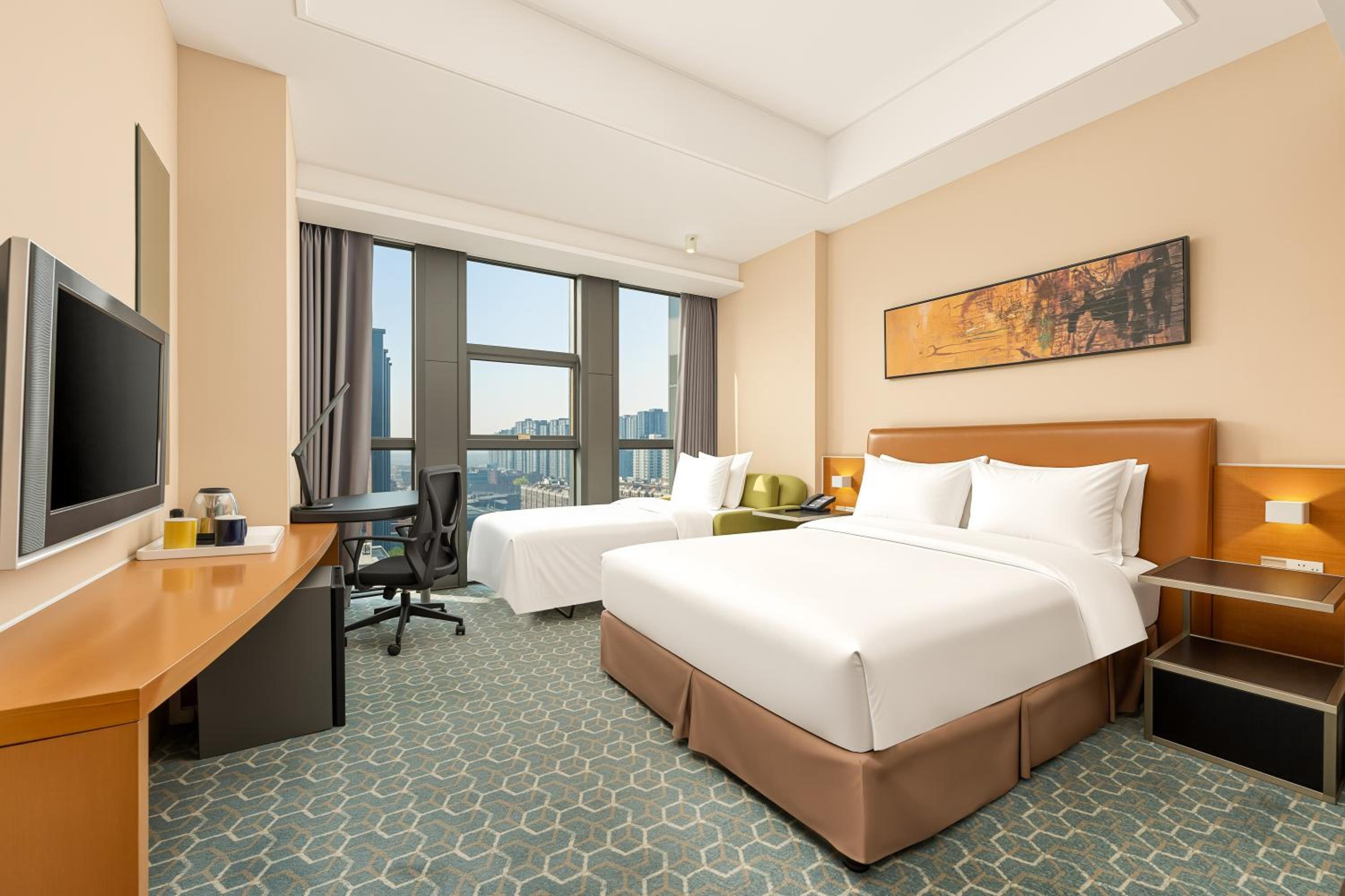 Standard Queen Room with Sofa Bed - Non-Smoking