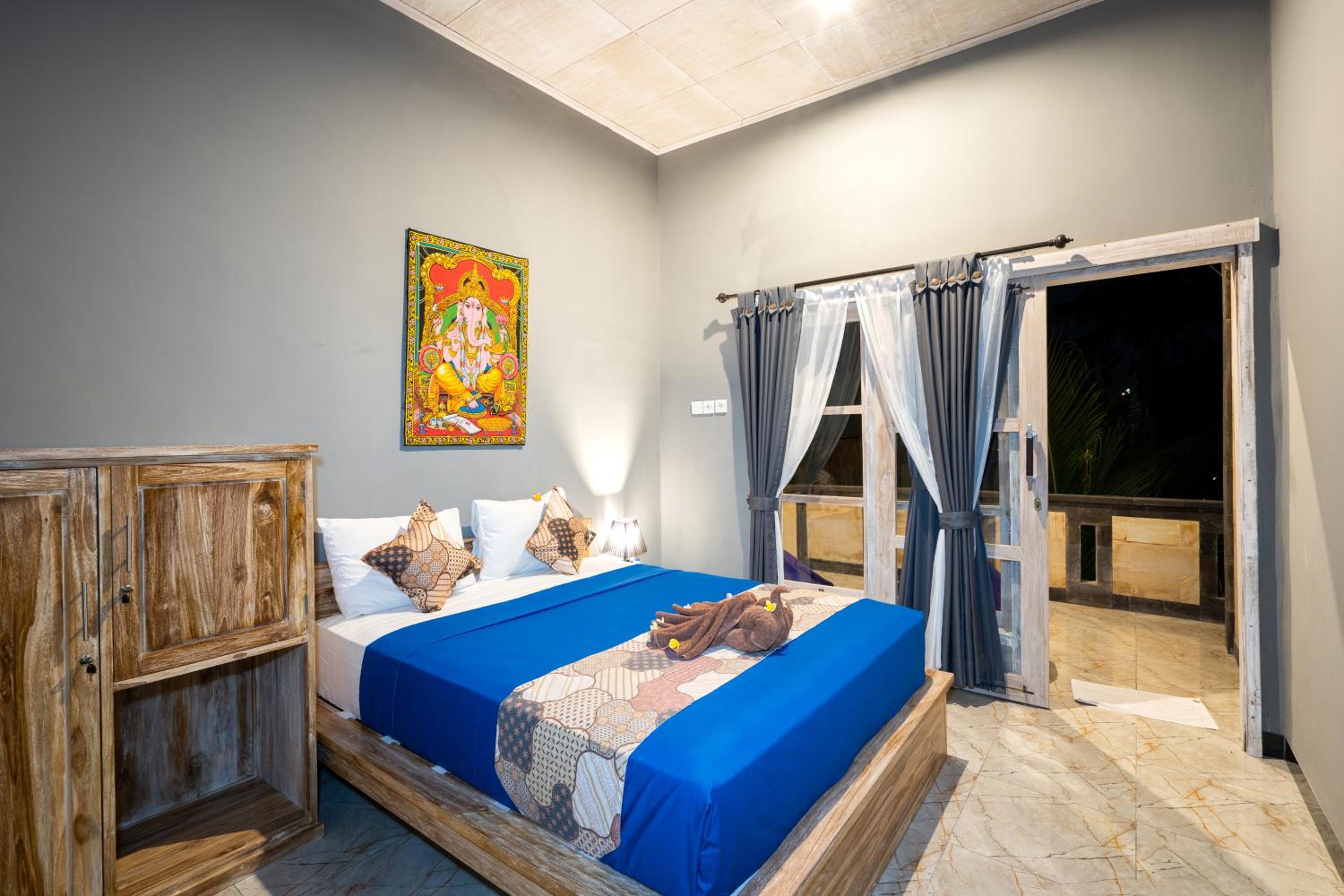 Double Room with Pool photo 1