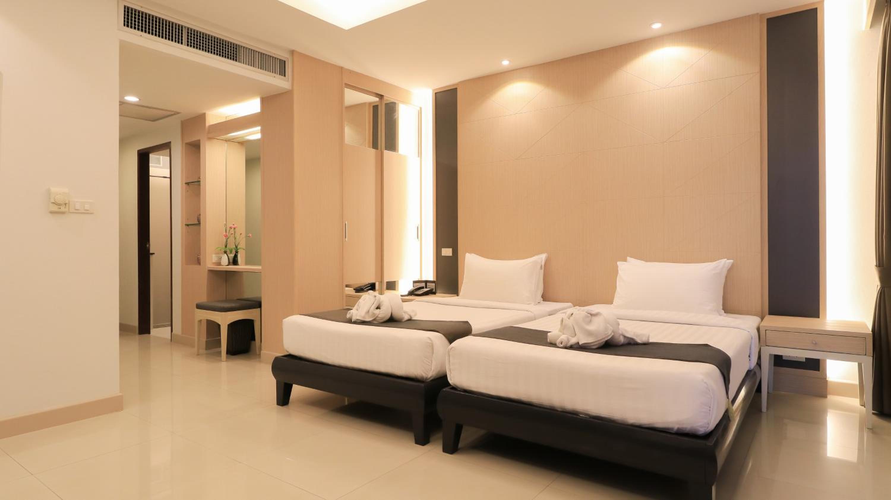 Deluxe Twin Room photo 1