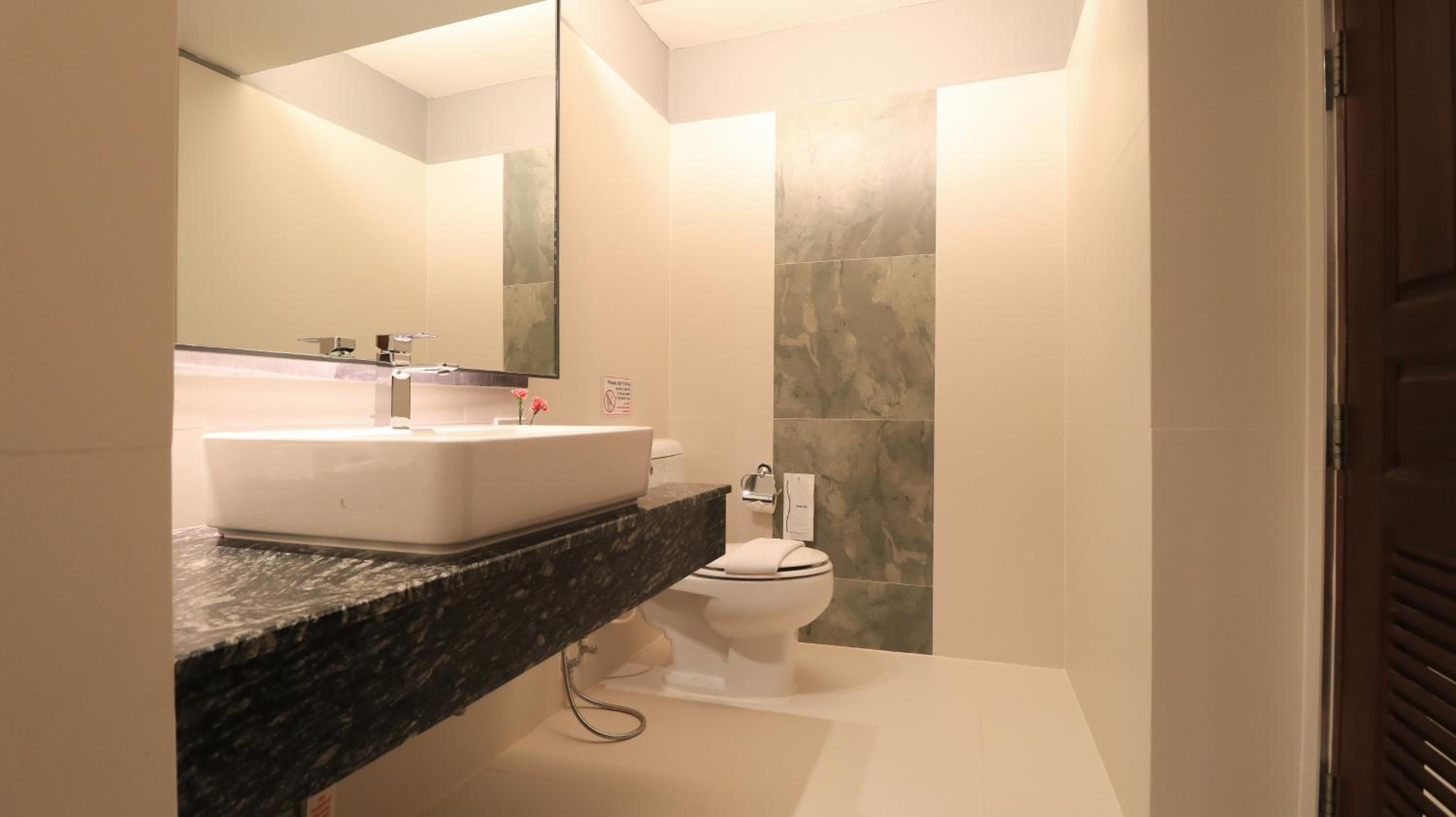 Deluxe Twin Room photo 2