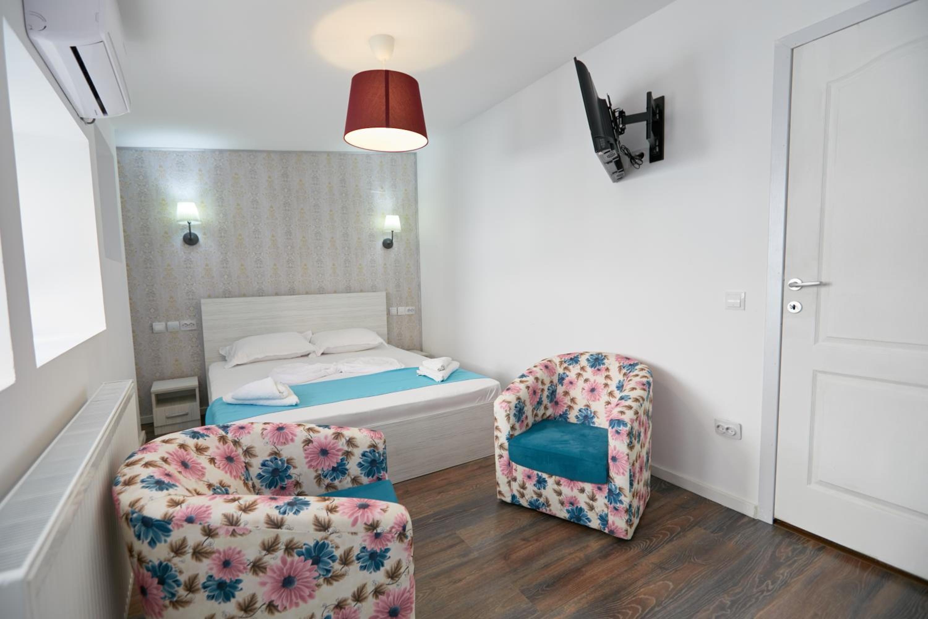 Deluxe Apartment - Photo 9
